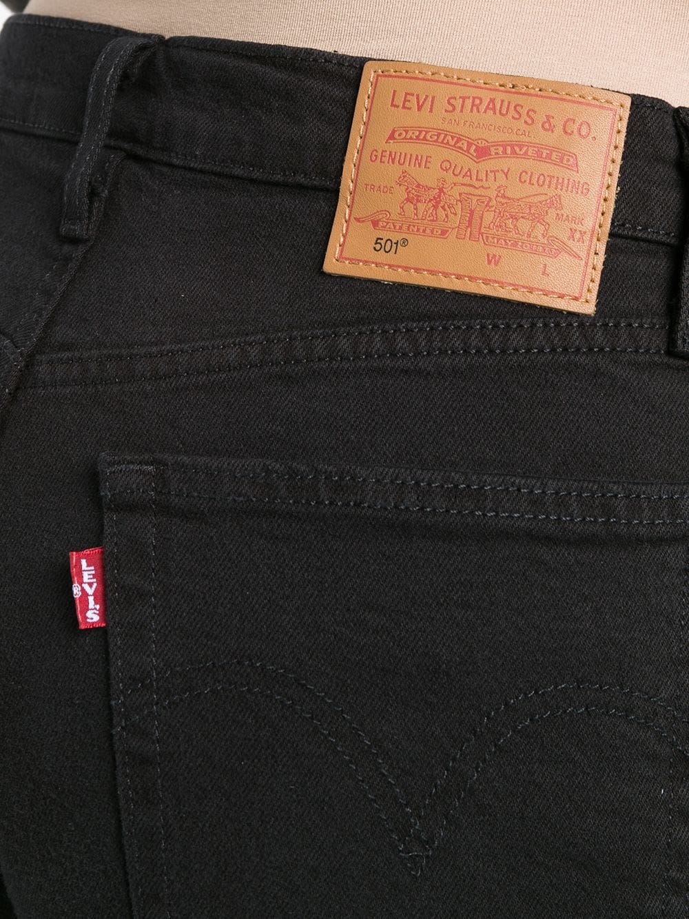 501® CROP