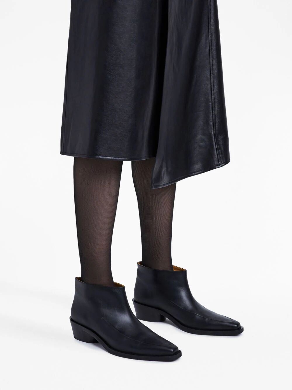 BRONCO ANKLE BOOTS