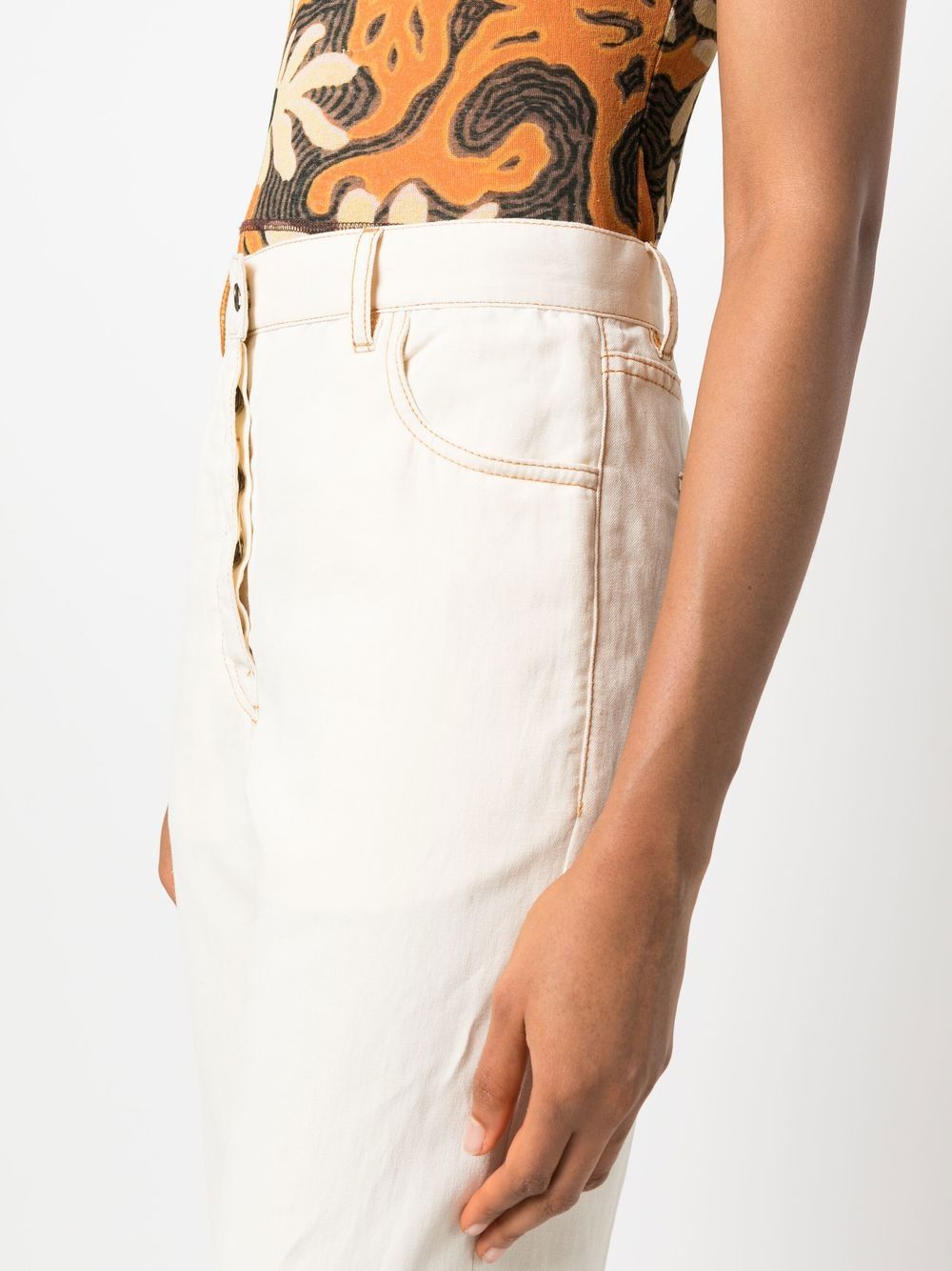 Straight leg trousers with five pockets