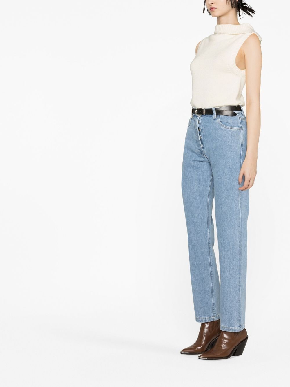 Straight leg trousers with five pockets