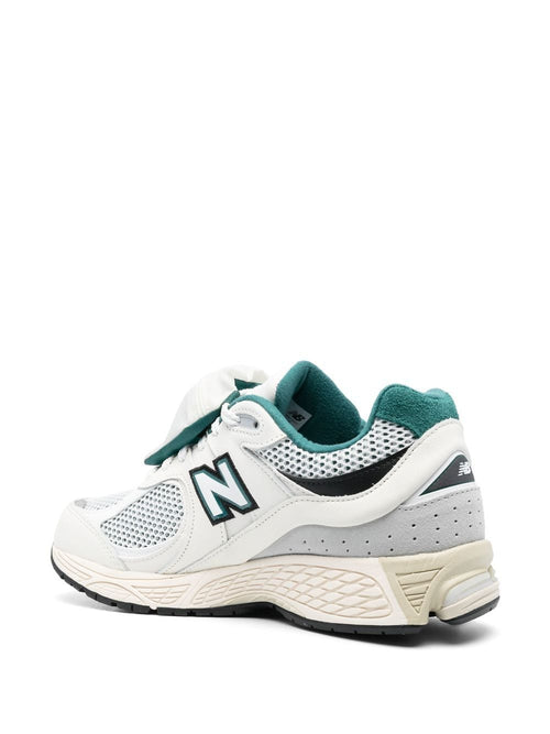 2002