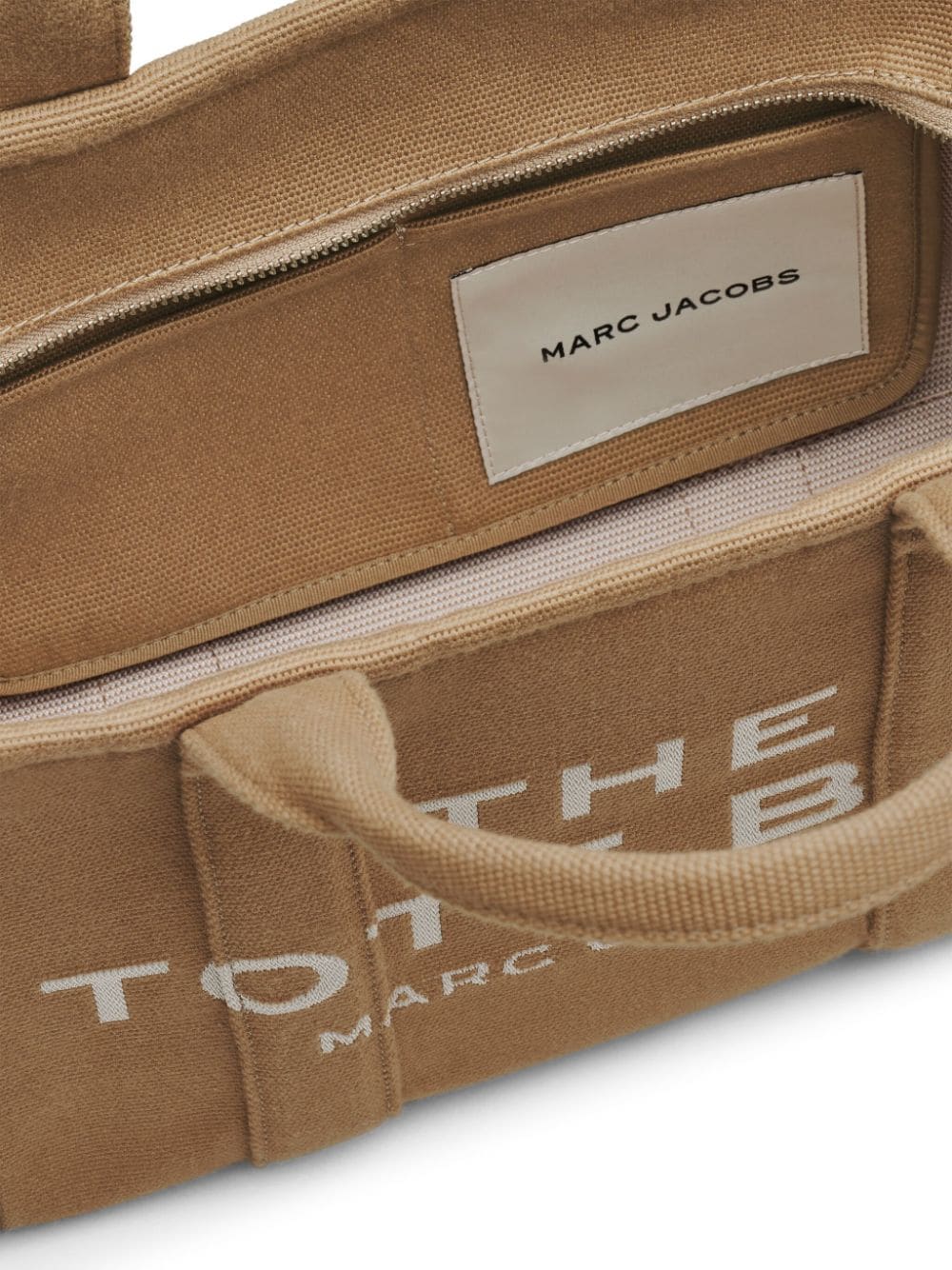 THE MEDIUM TOTE