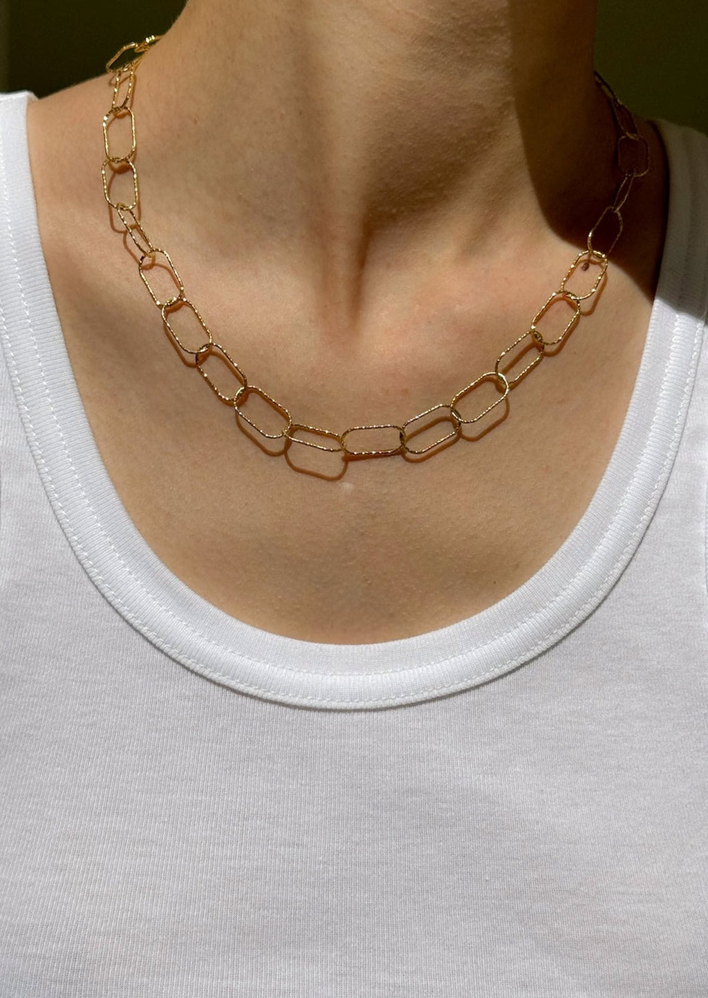 OVAL STATEMENT CHAIN