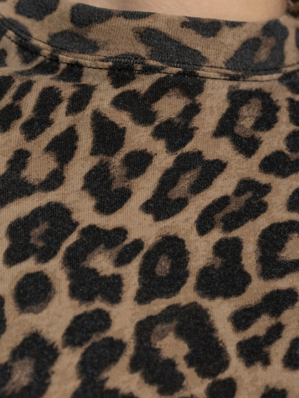 AVI TEE  BLACK AND BROWN LEOPARD