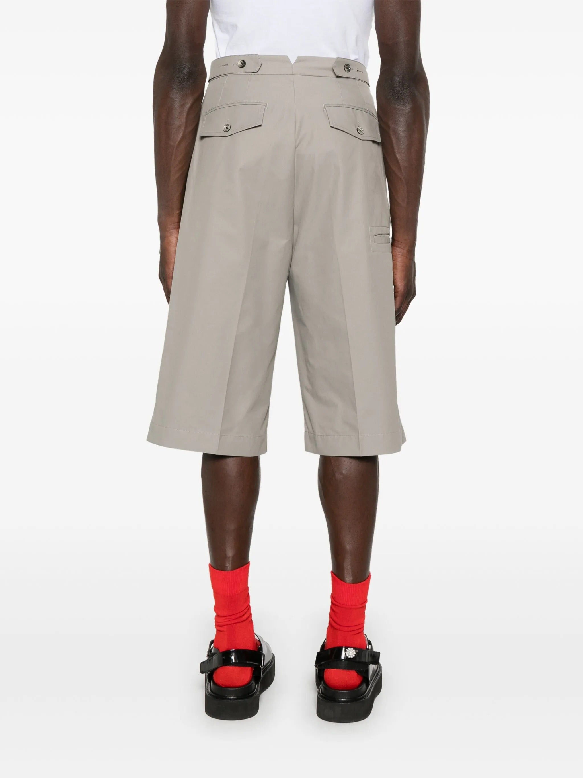 LOOSE LARGE BERMUDA SHORTS