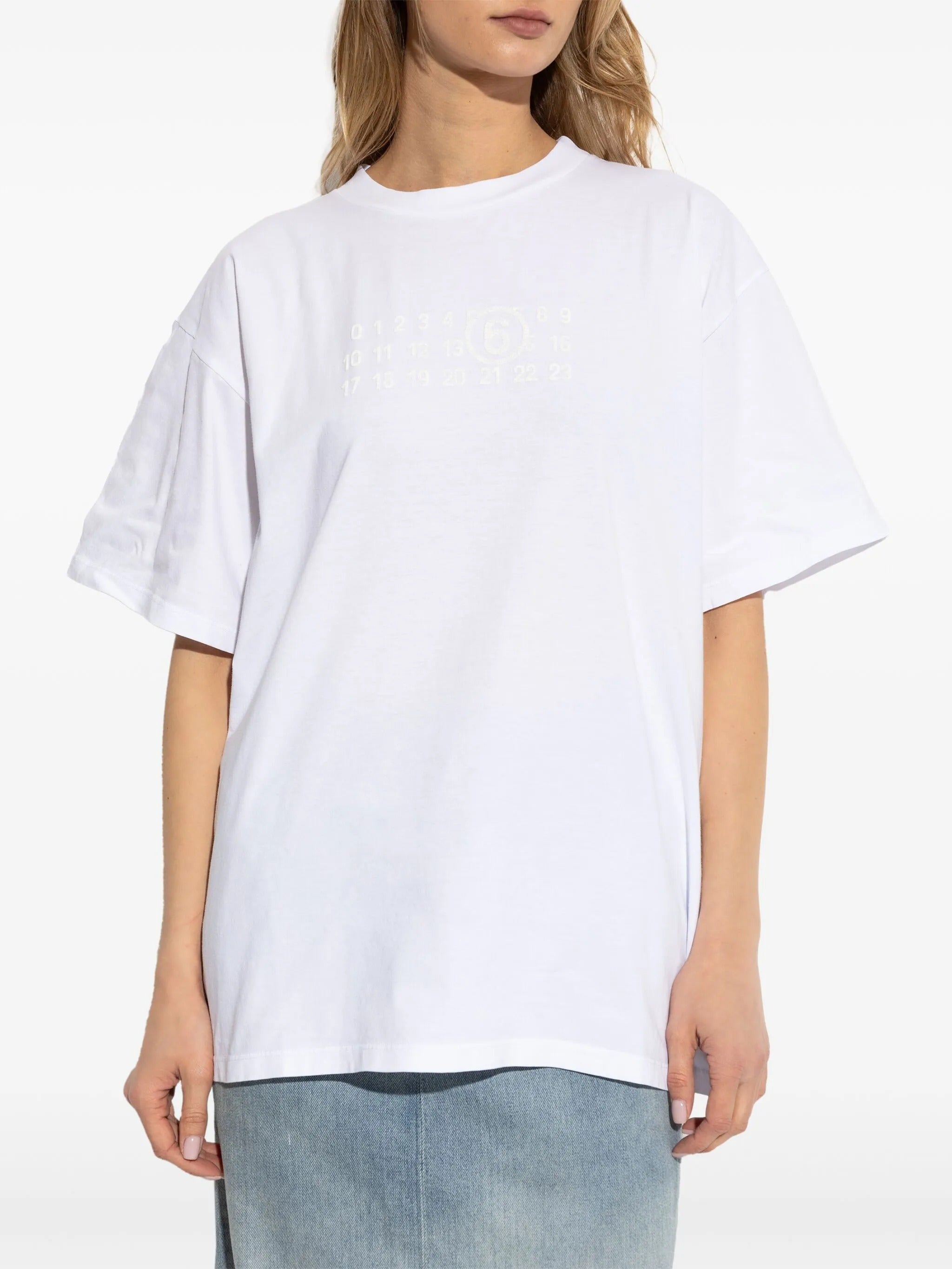 T SHIRT
