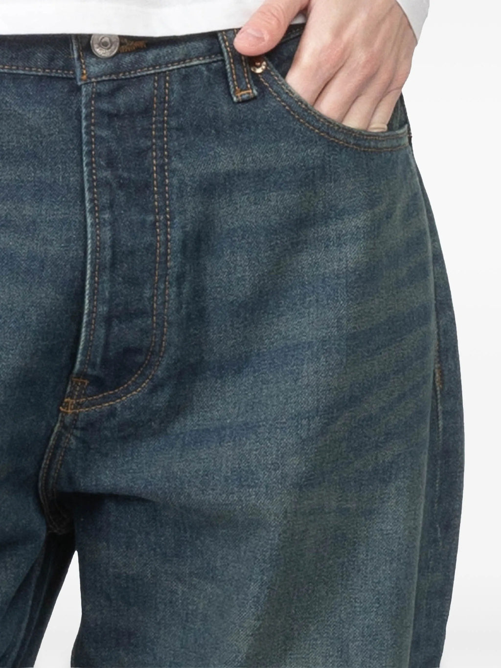 TAPERED JEANS