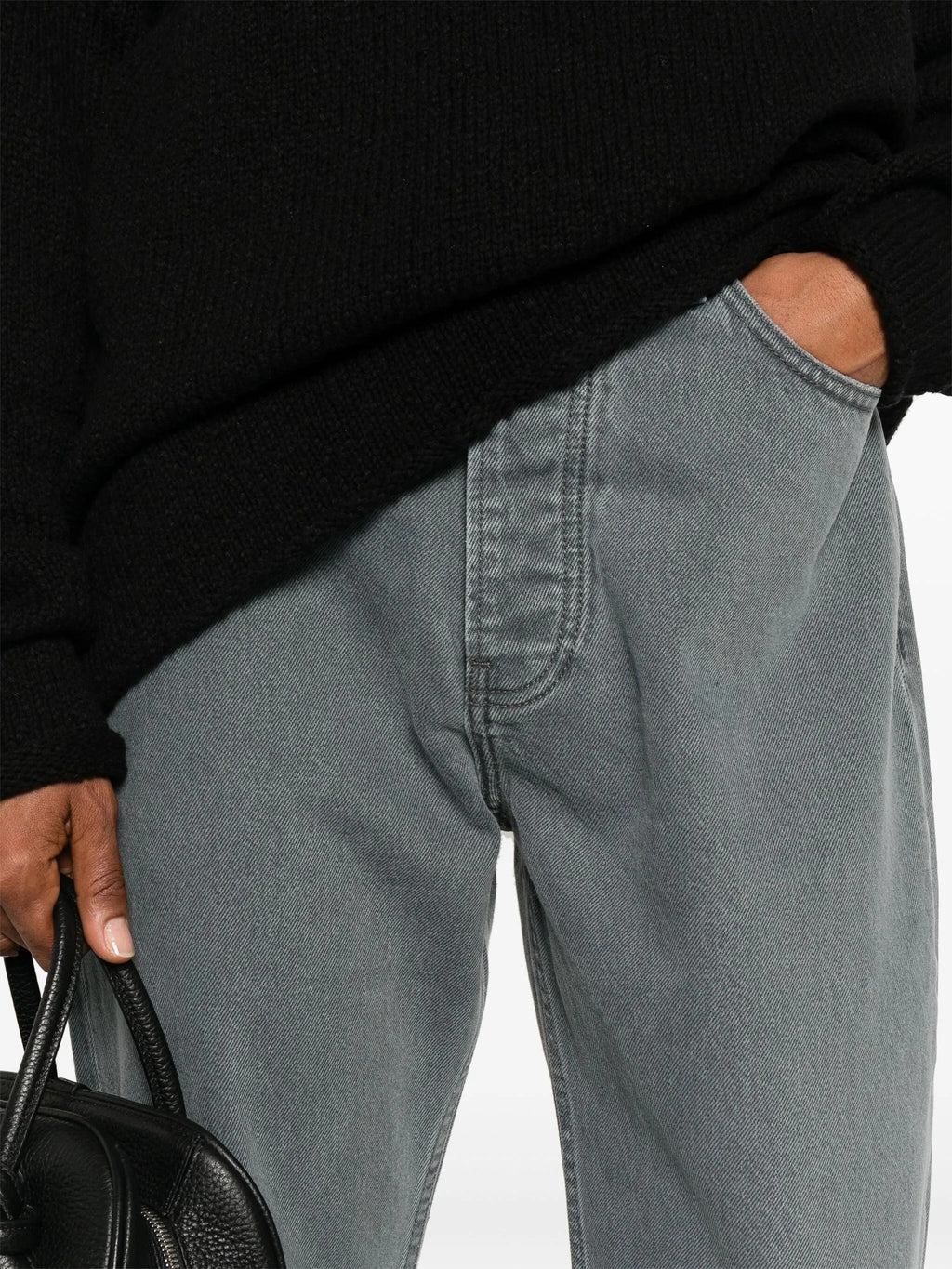 TAPERED JEANS