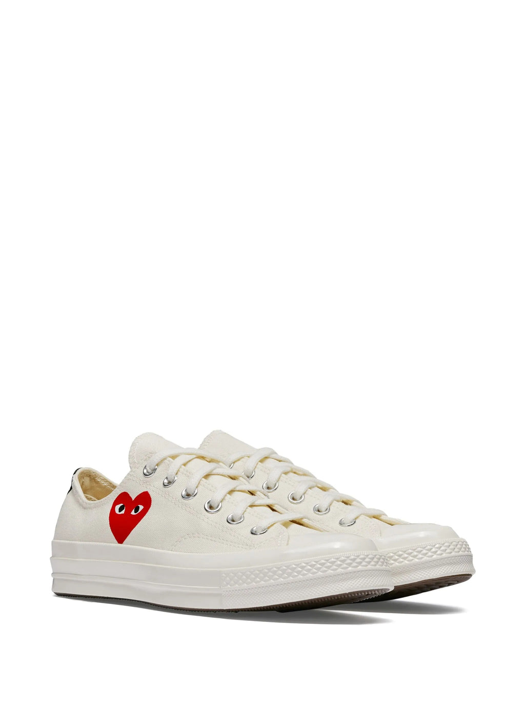 CT70 LOW TOP SMALL RED HEART