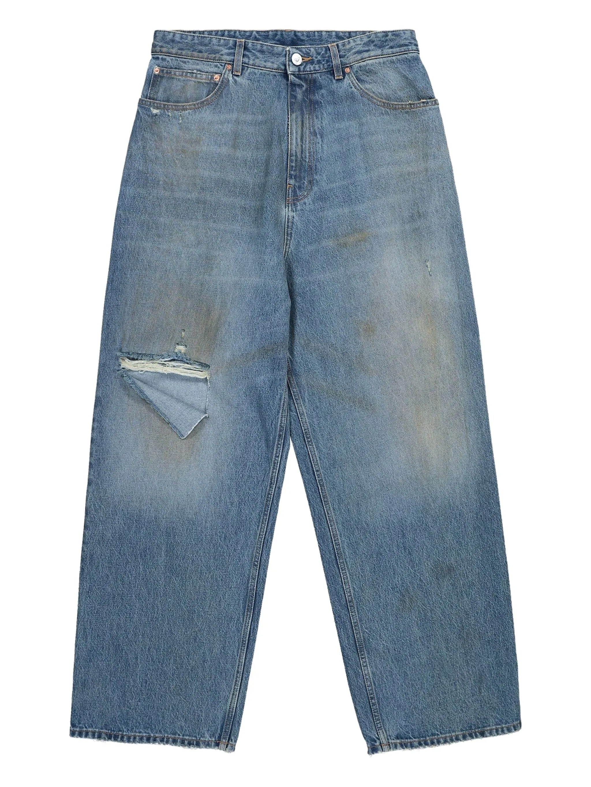 DISTRESSED BAGGY JEANS