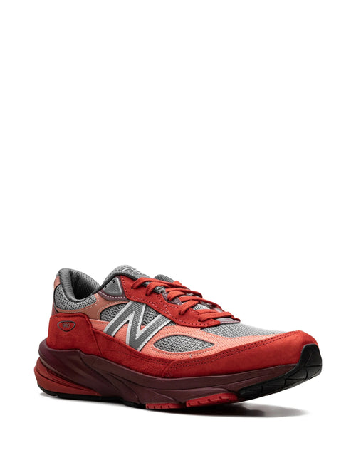 990