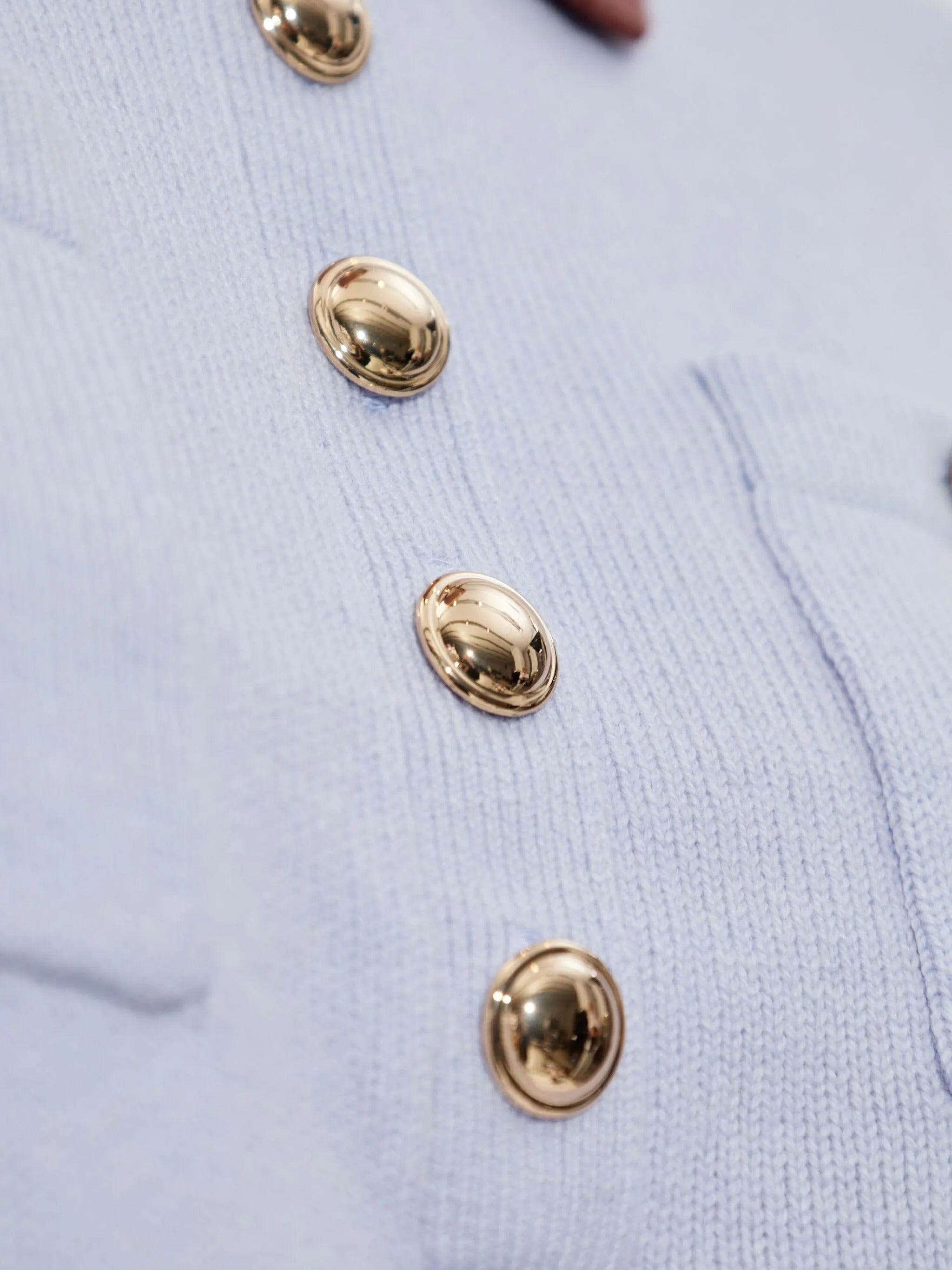 BLUE CONTRAST COLLAR KNIT TOP
