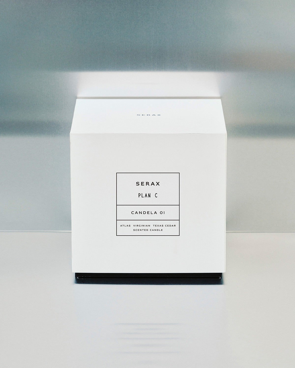 SCENTED CANDLE L BLUE BLACK CANDELA 01