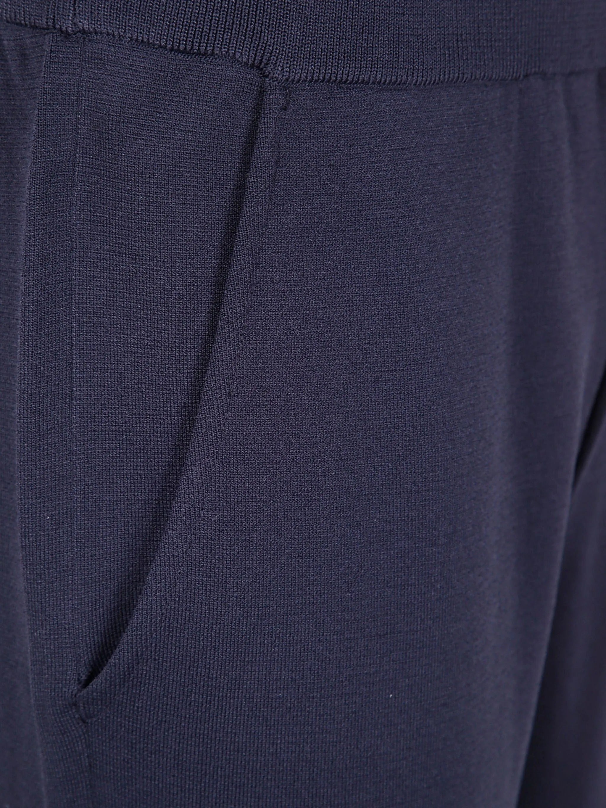 TROUSER