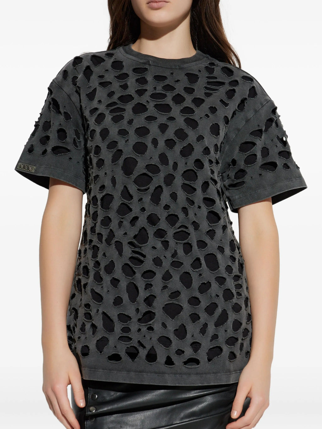 t-shirt distressed black