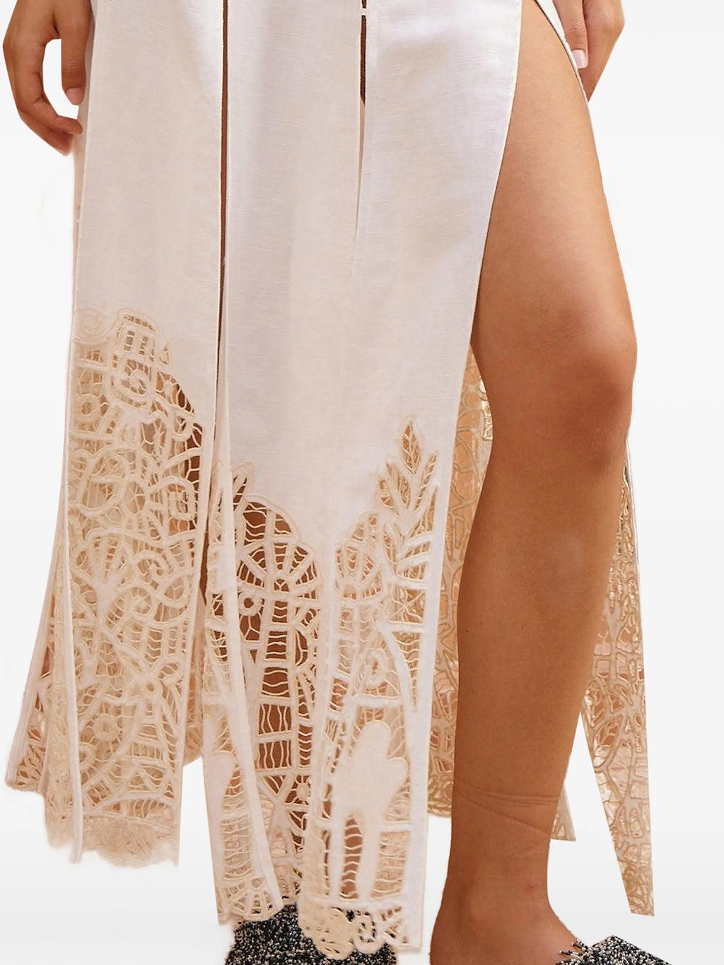 ROSEMARY EMBROIDERED SKIRT