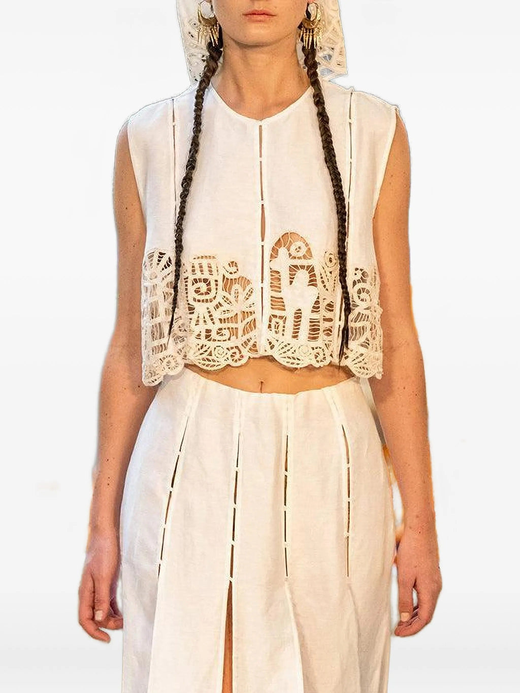 ROSEMARY EMBROIDERED TOP