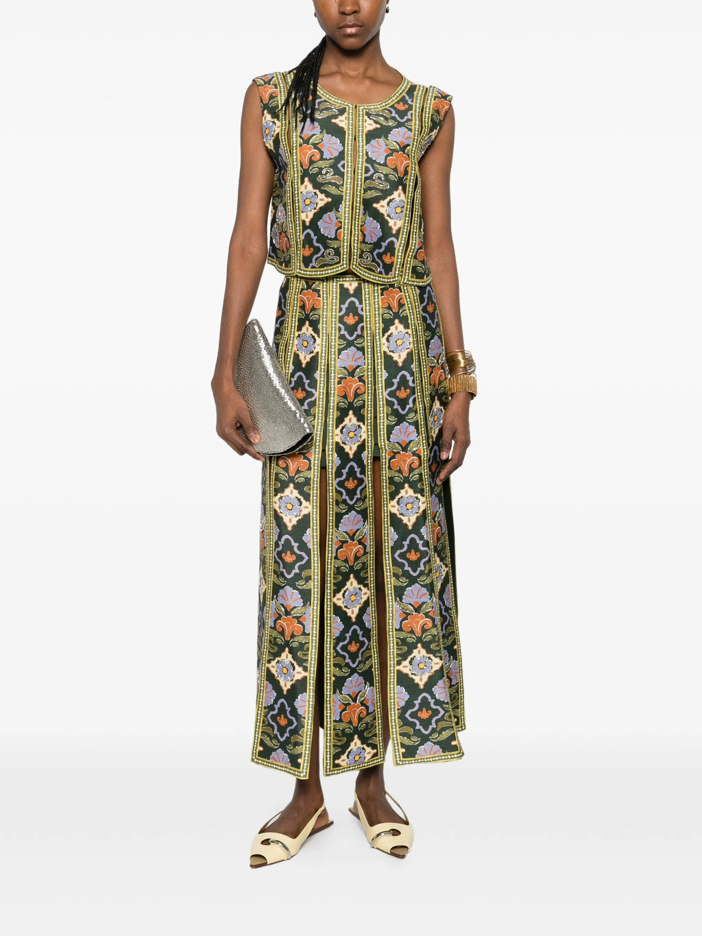 OASIRA EMBELLISHED TOP