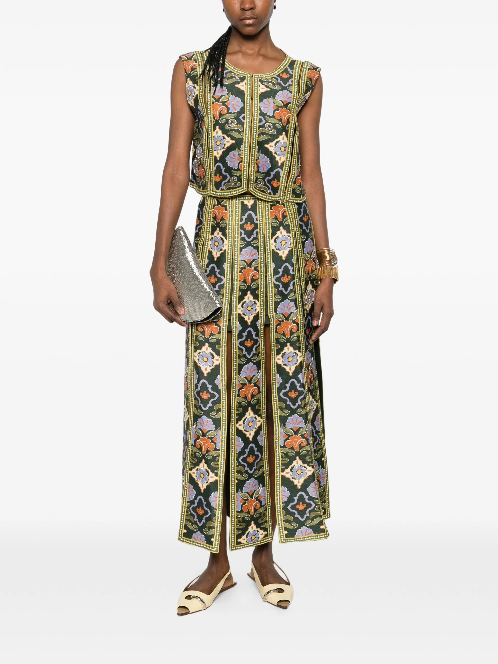 OASIRA EMBELLISHED TOP