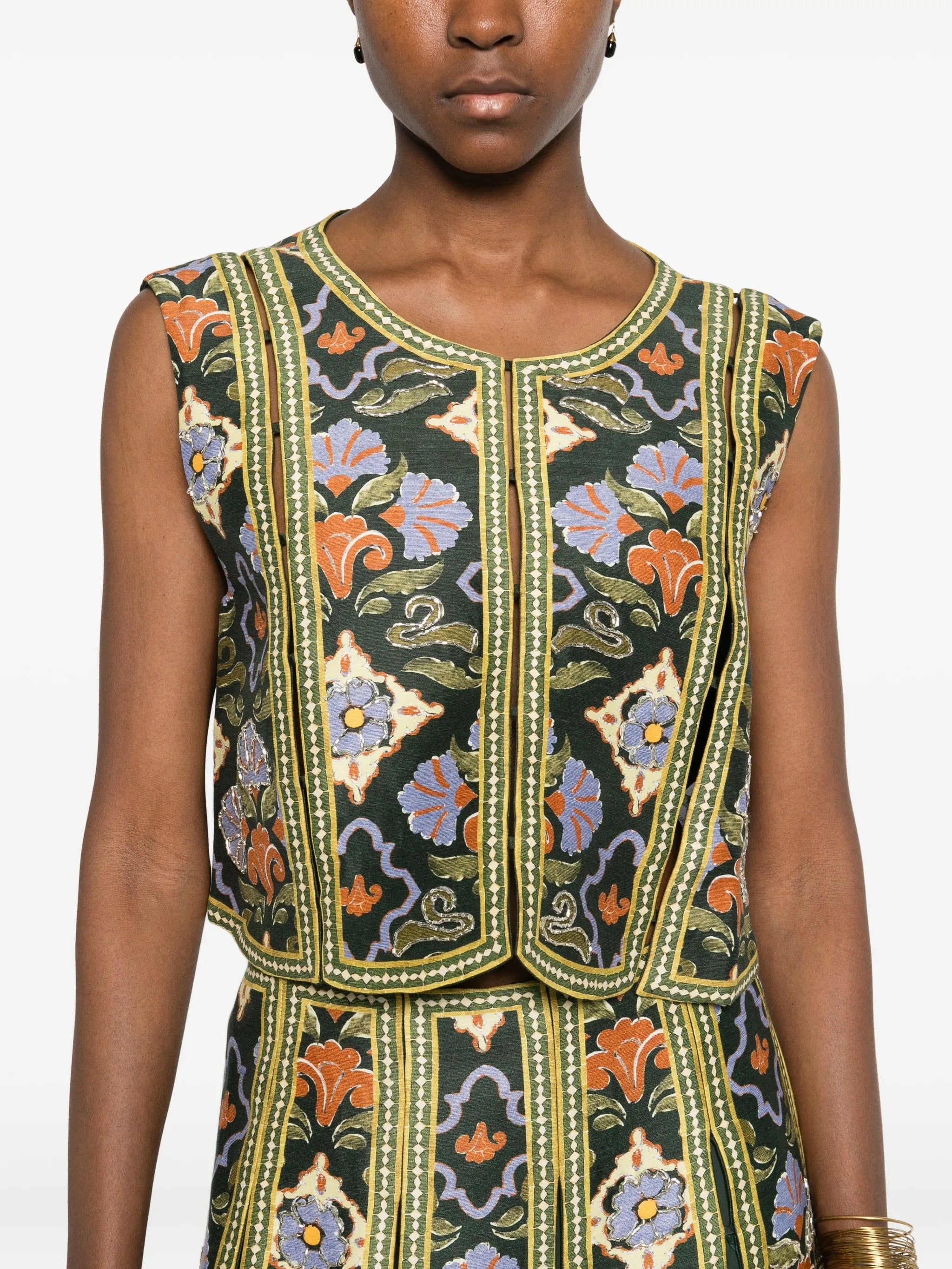 OASIRA EMBELLISHED TOP