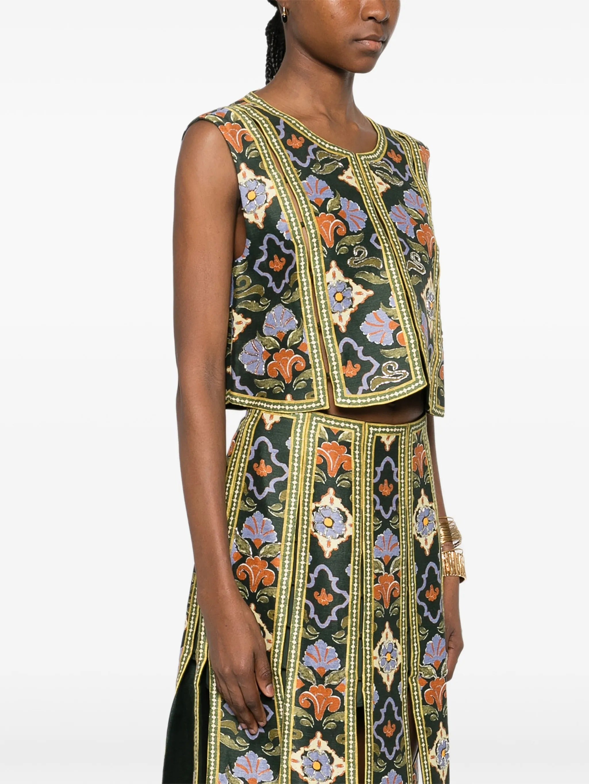 OASIRA EMBELLISHED TOP