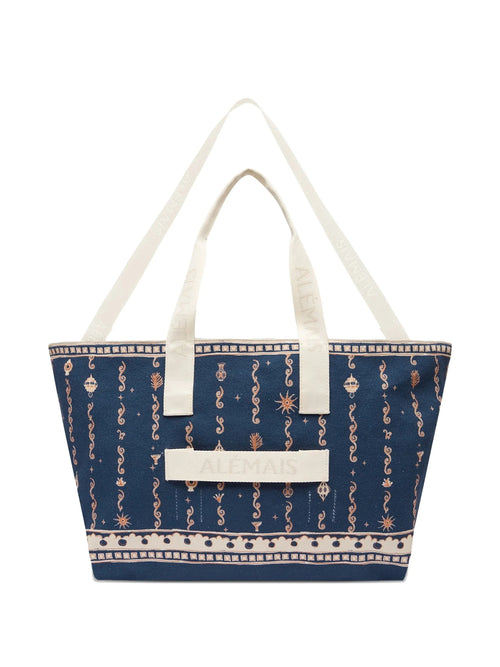ACACIA WEEKENDER