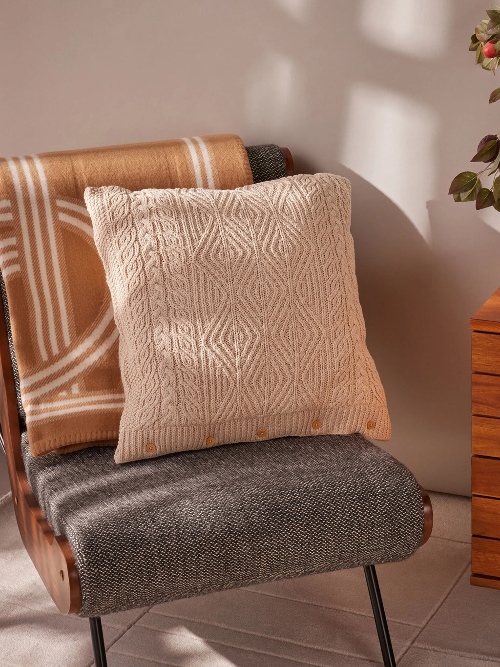 Berken-55X72 THROW BLANKETCamel