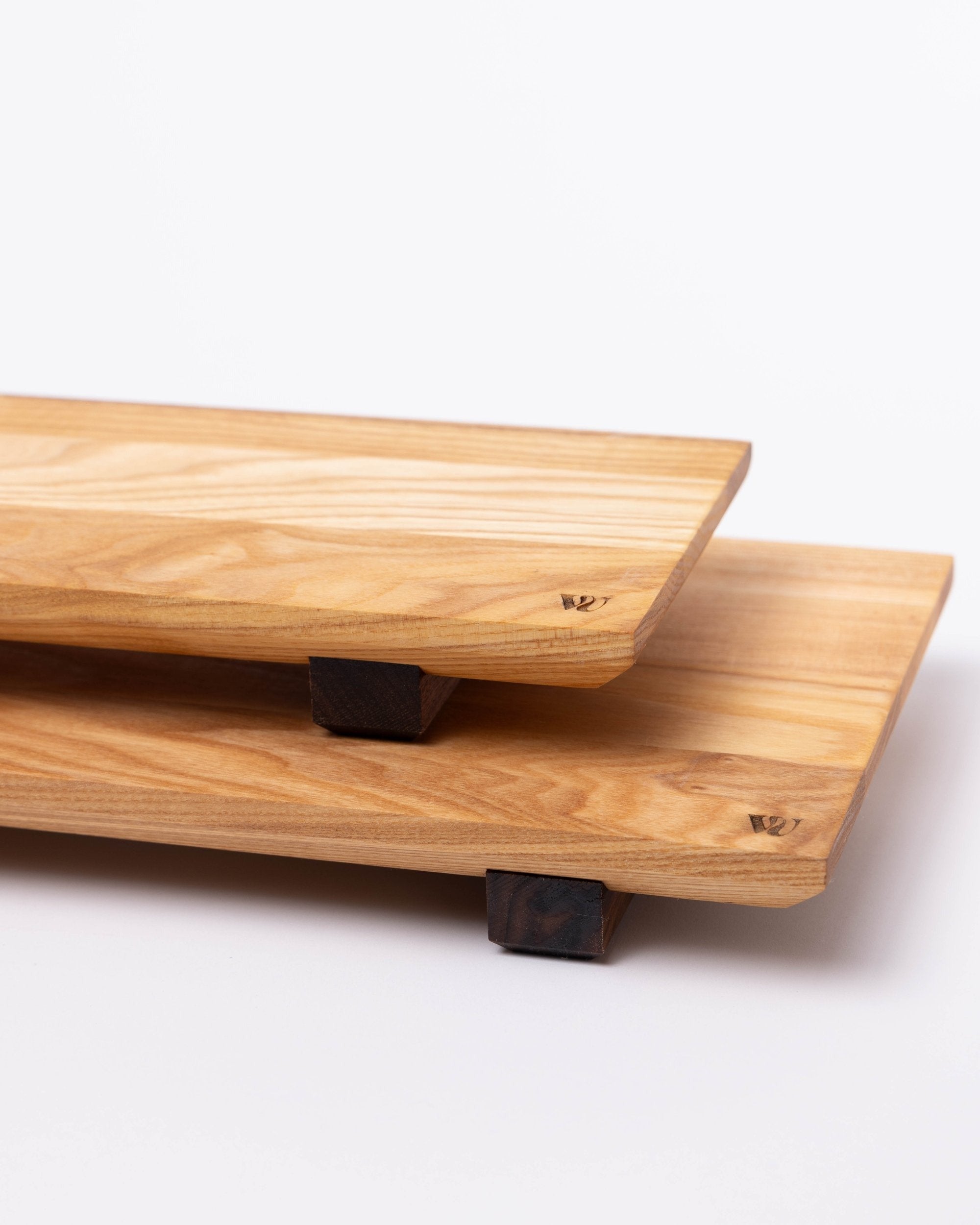 Sushi serving board, S