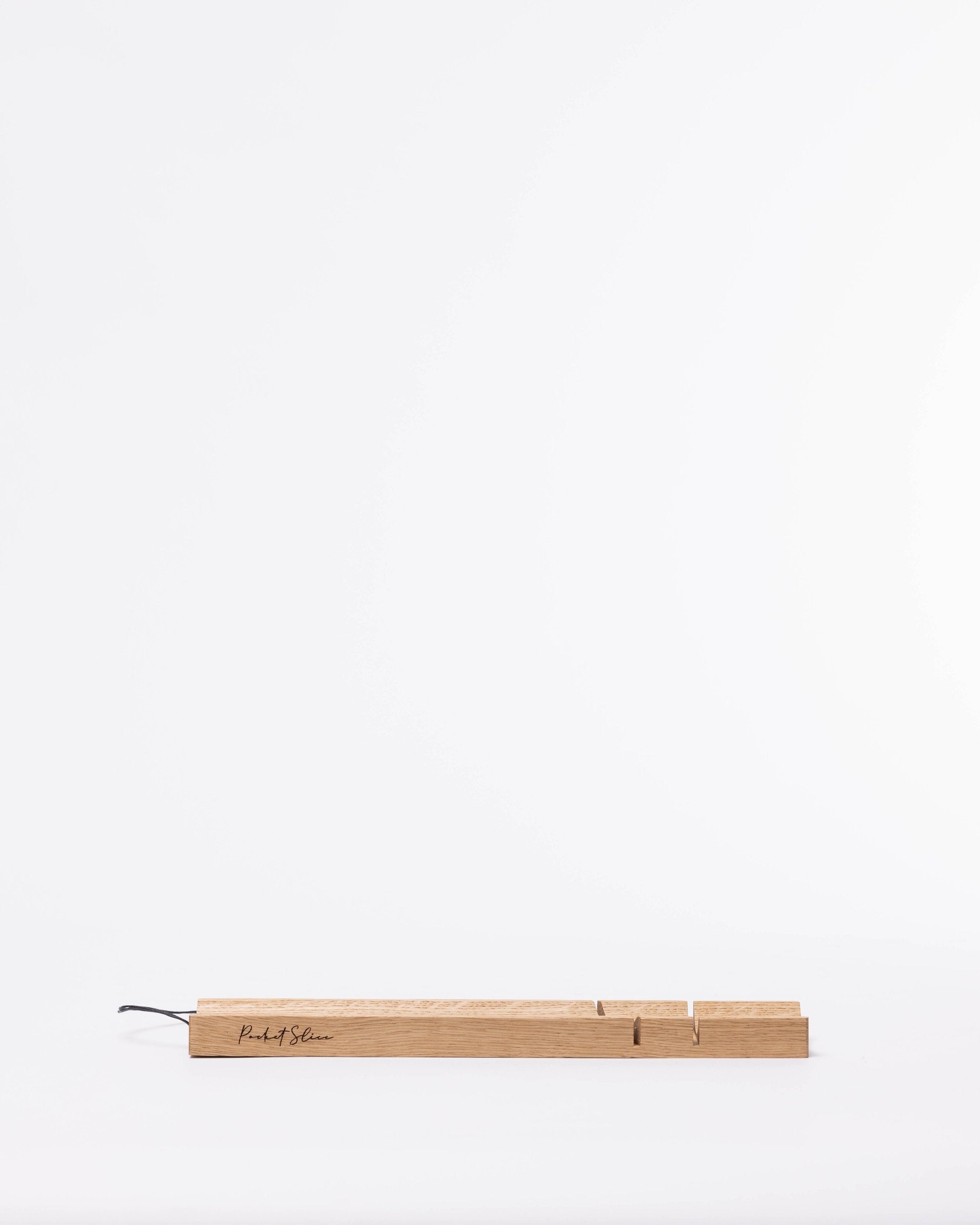 Pocket slice saliami board, oak