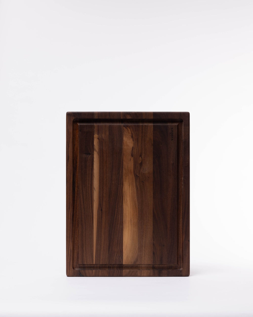 Classic Butcher board M with groove, walnut