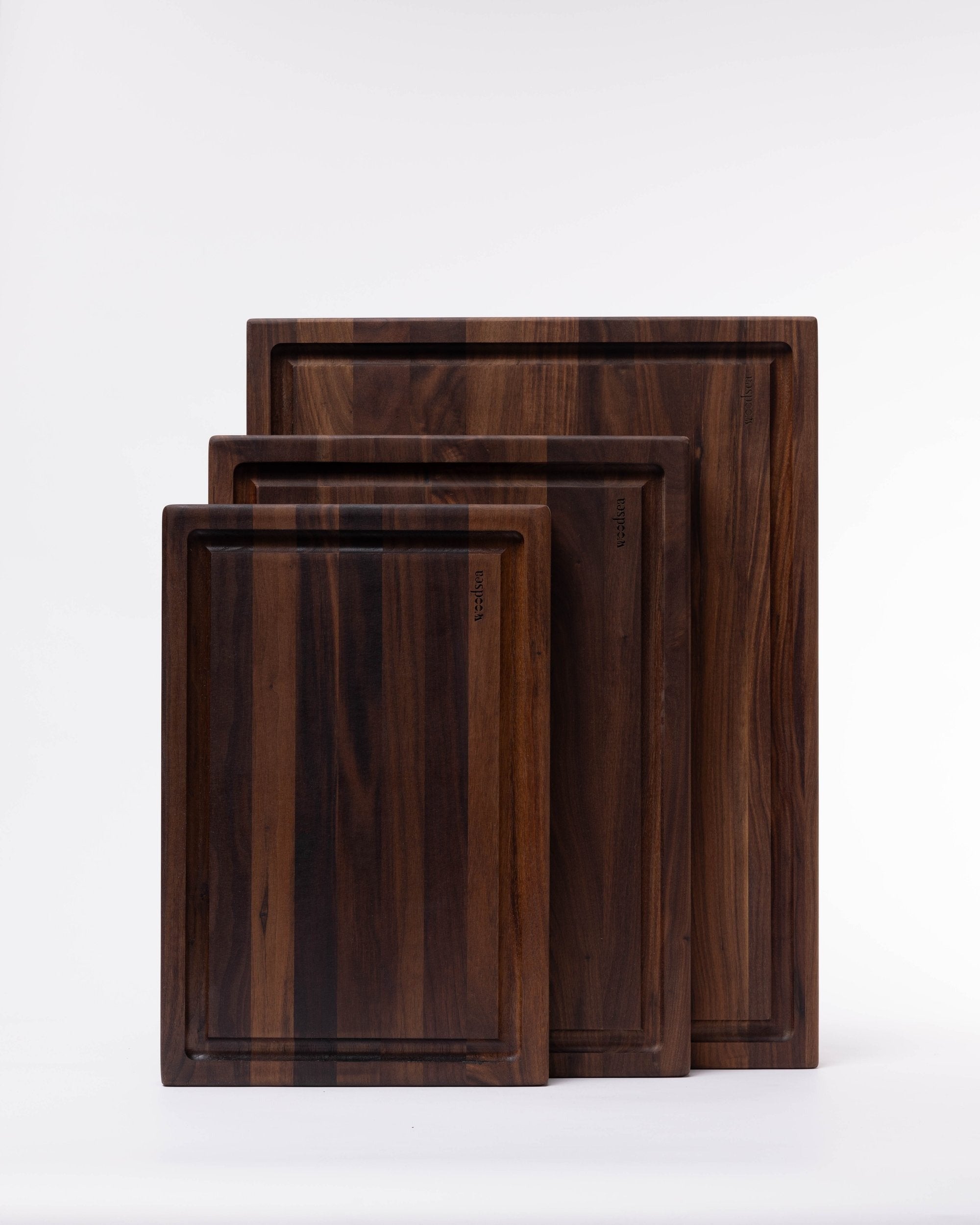 Classic Butcher board S with groove, walnut