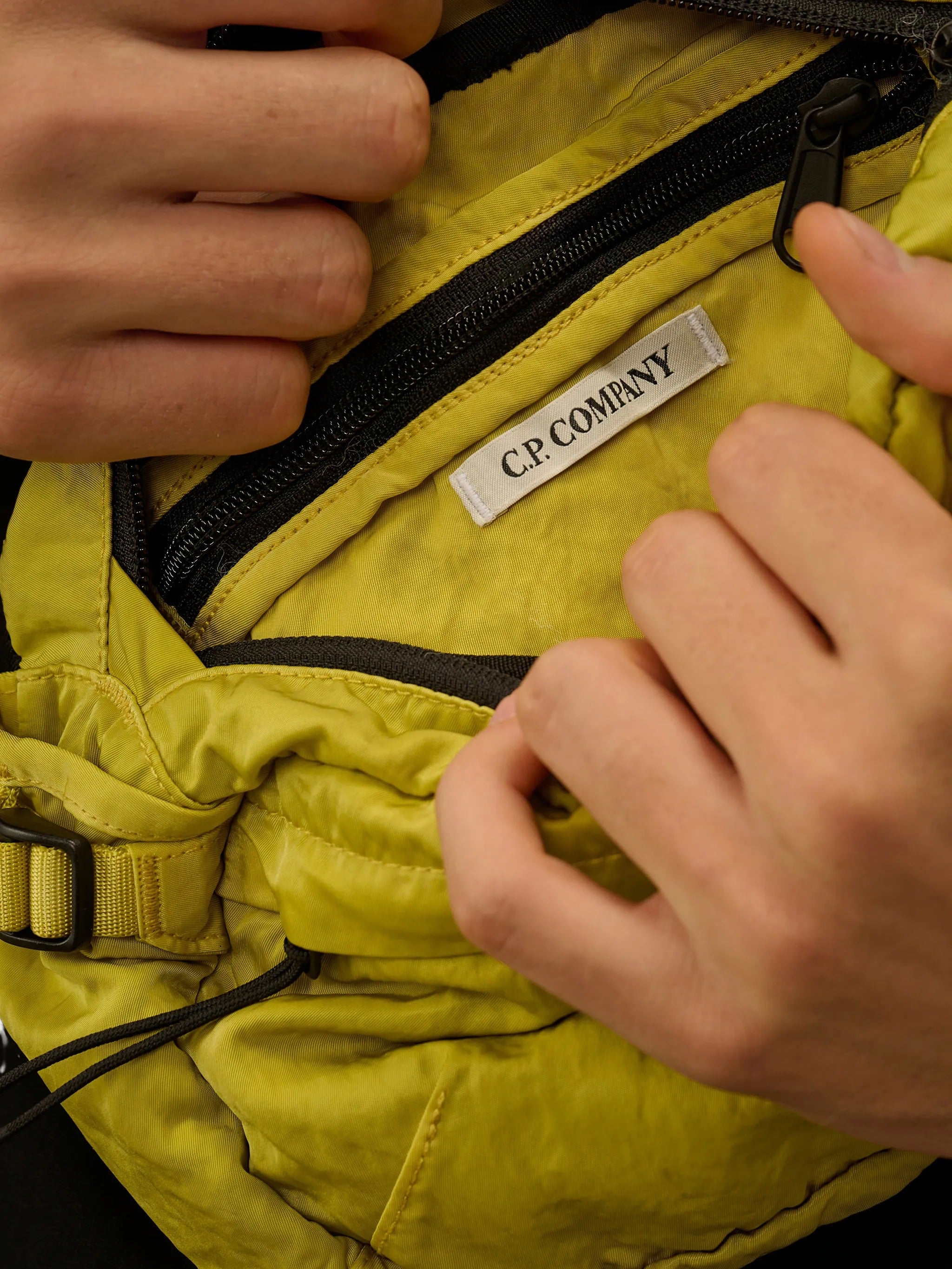 ACCESSORIES - WAIST BAG