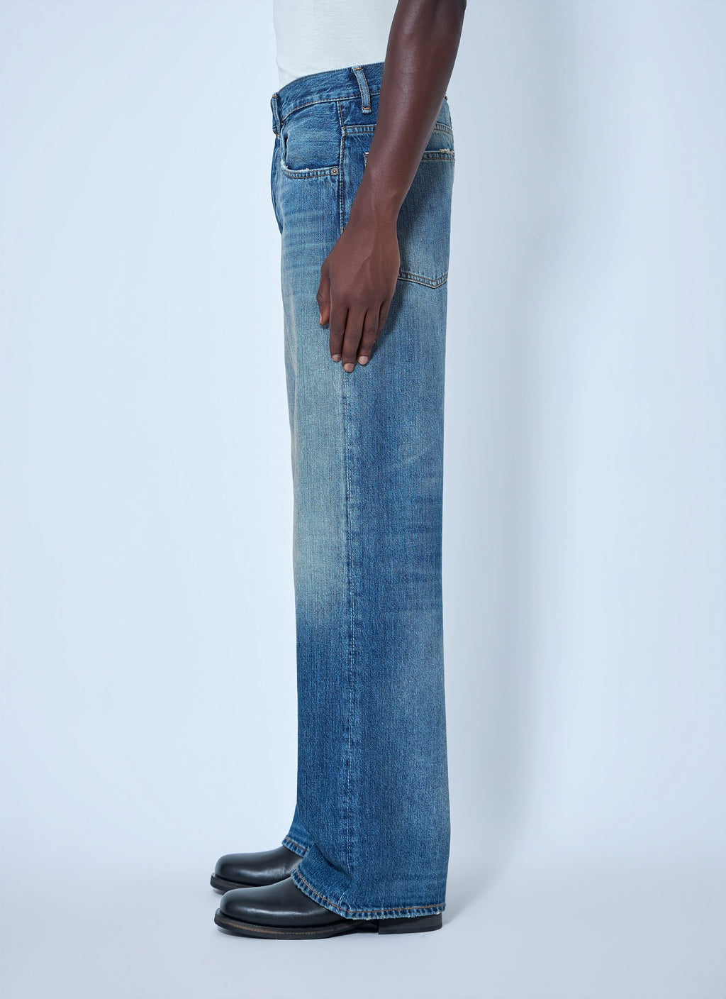 2021M Regular Fit Jeans