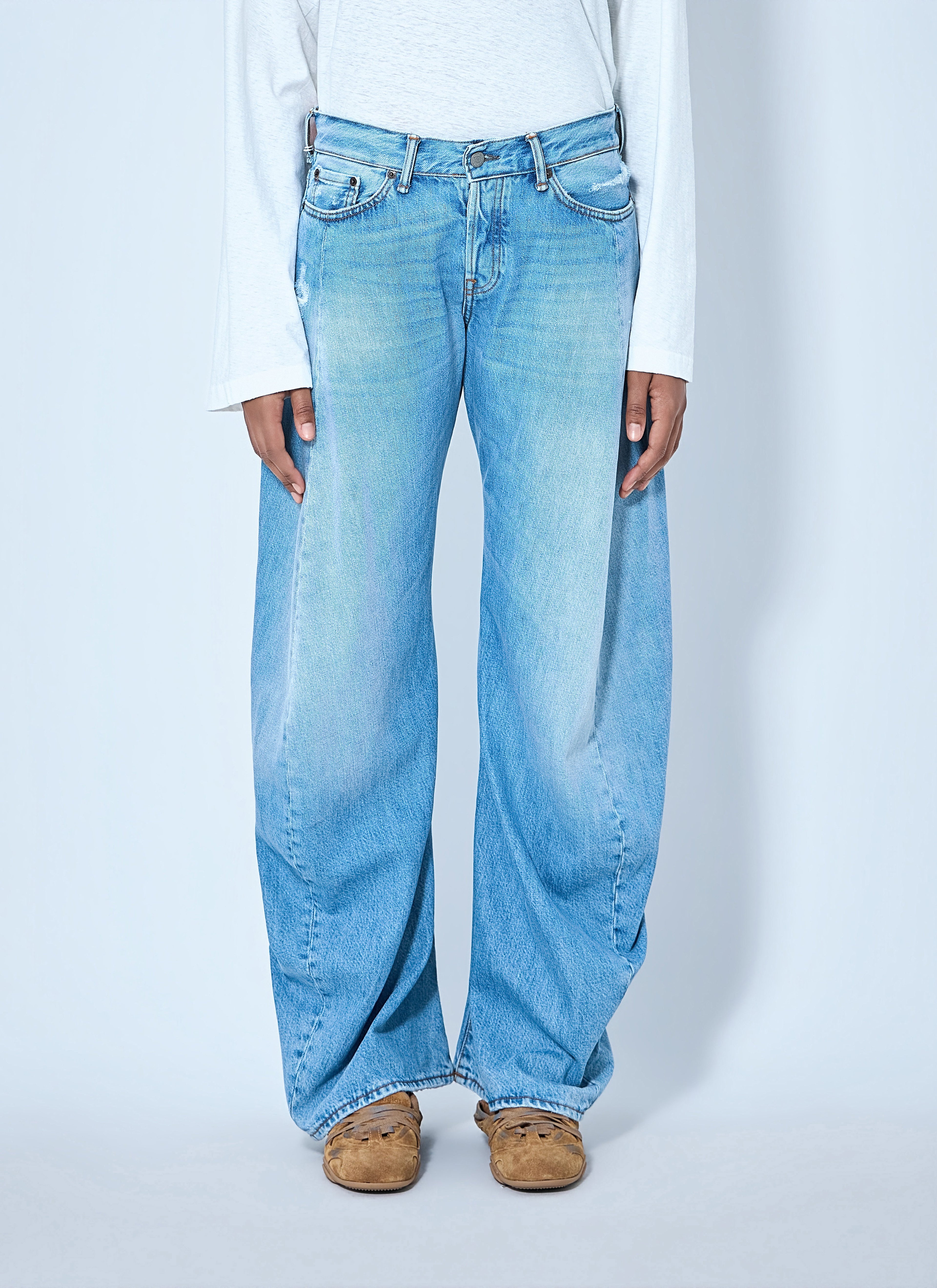 2006F Distressed Wide Leg Jeans