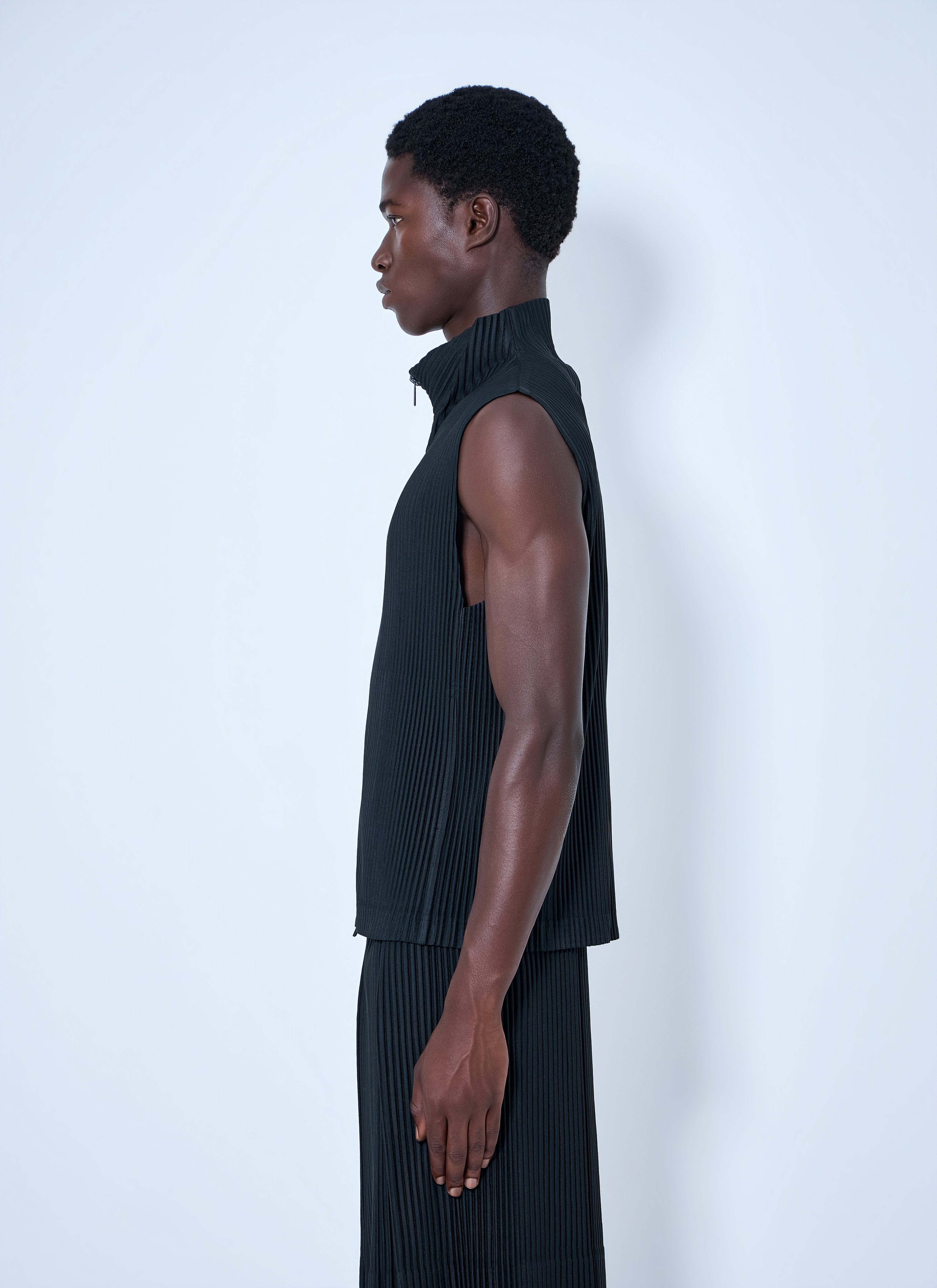 Sleeveless Ribbed Gilet