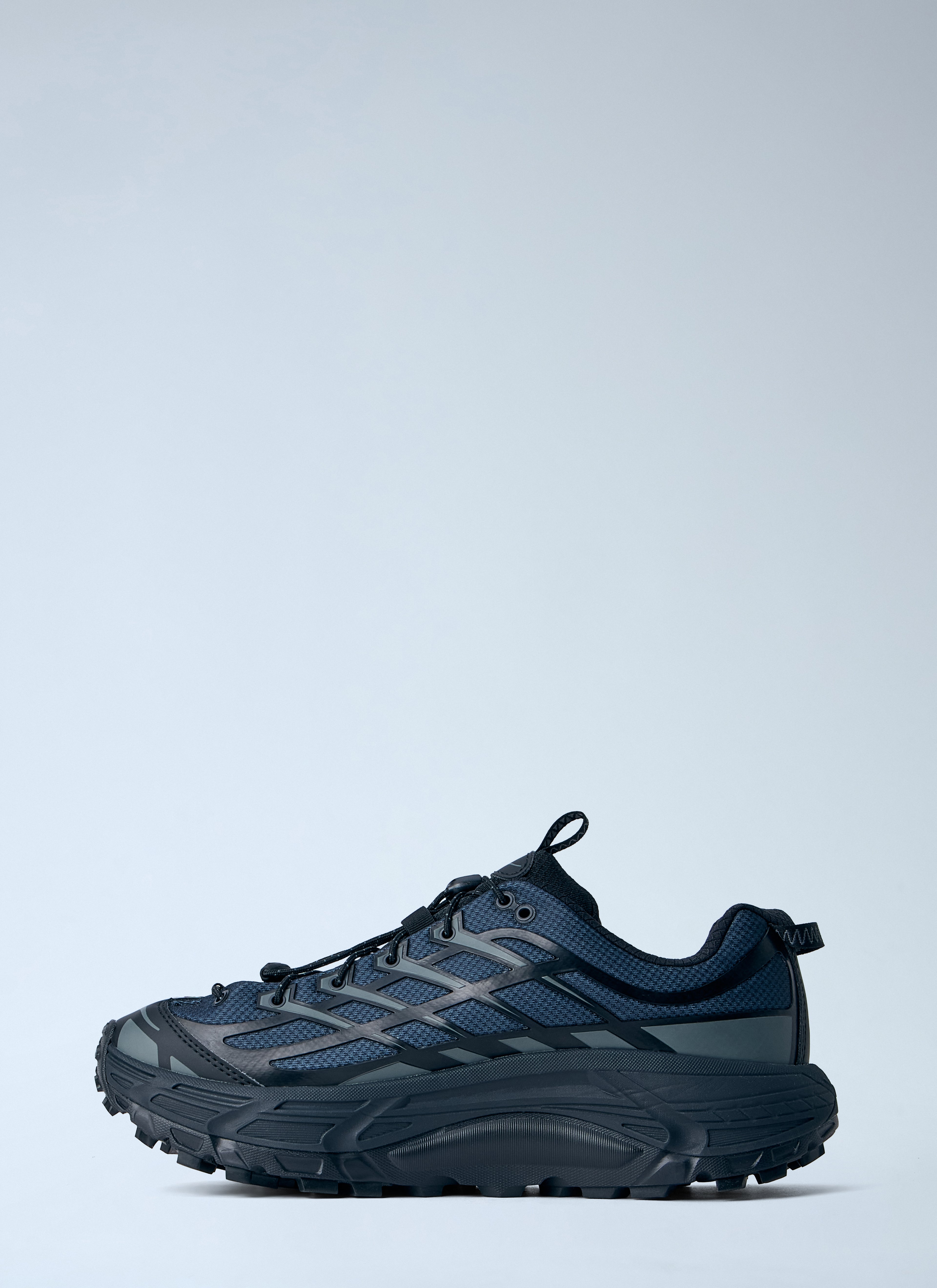 U Mafate Three2 Wordmark Sneaker
