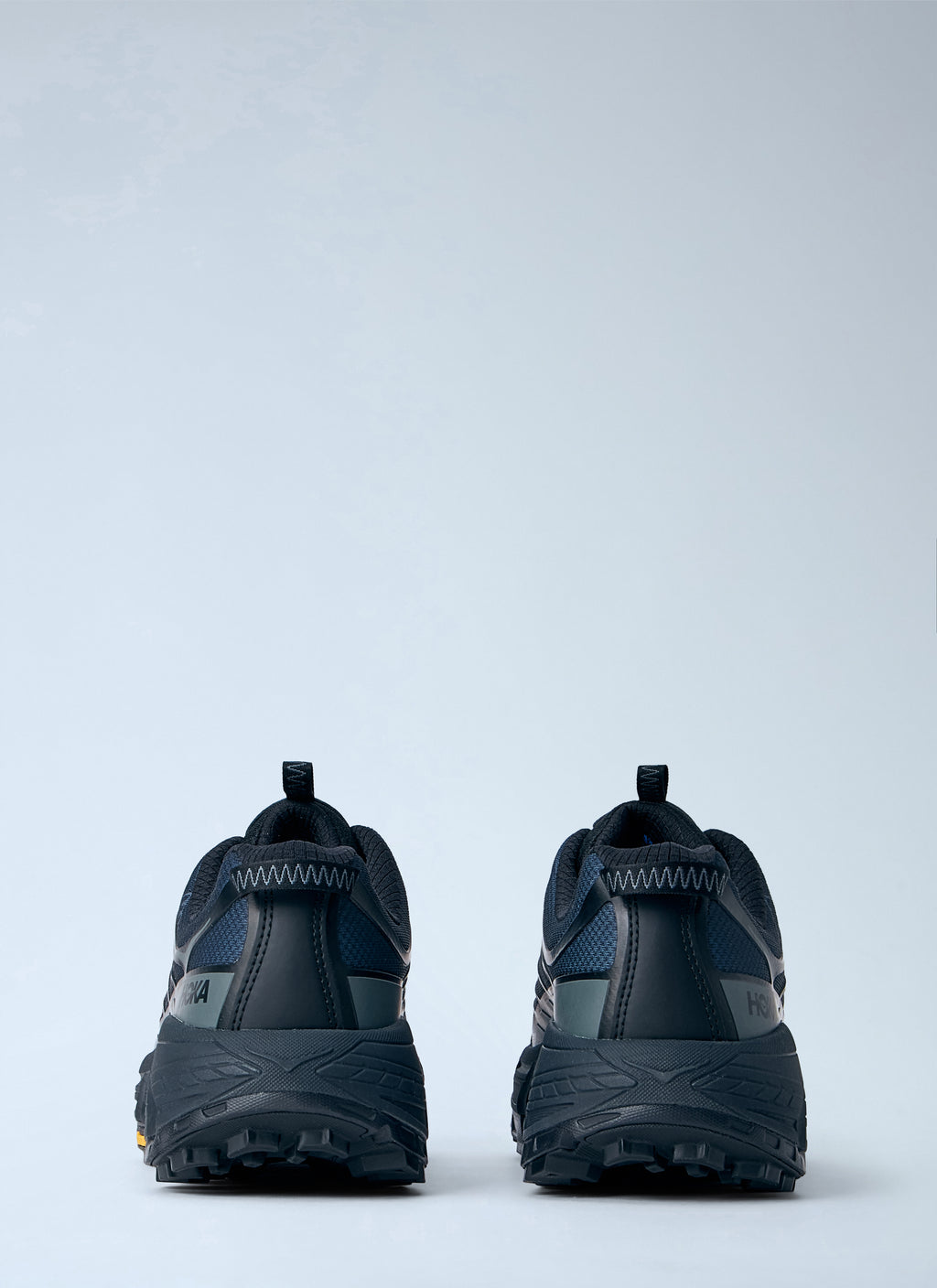 U Mafate Three2 Wordmark Sneaker