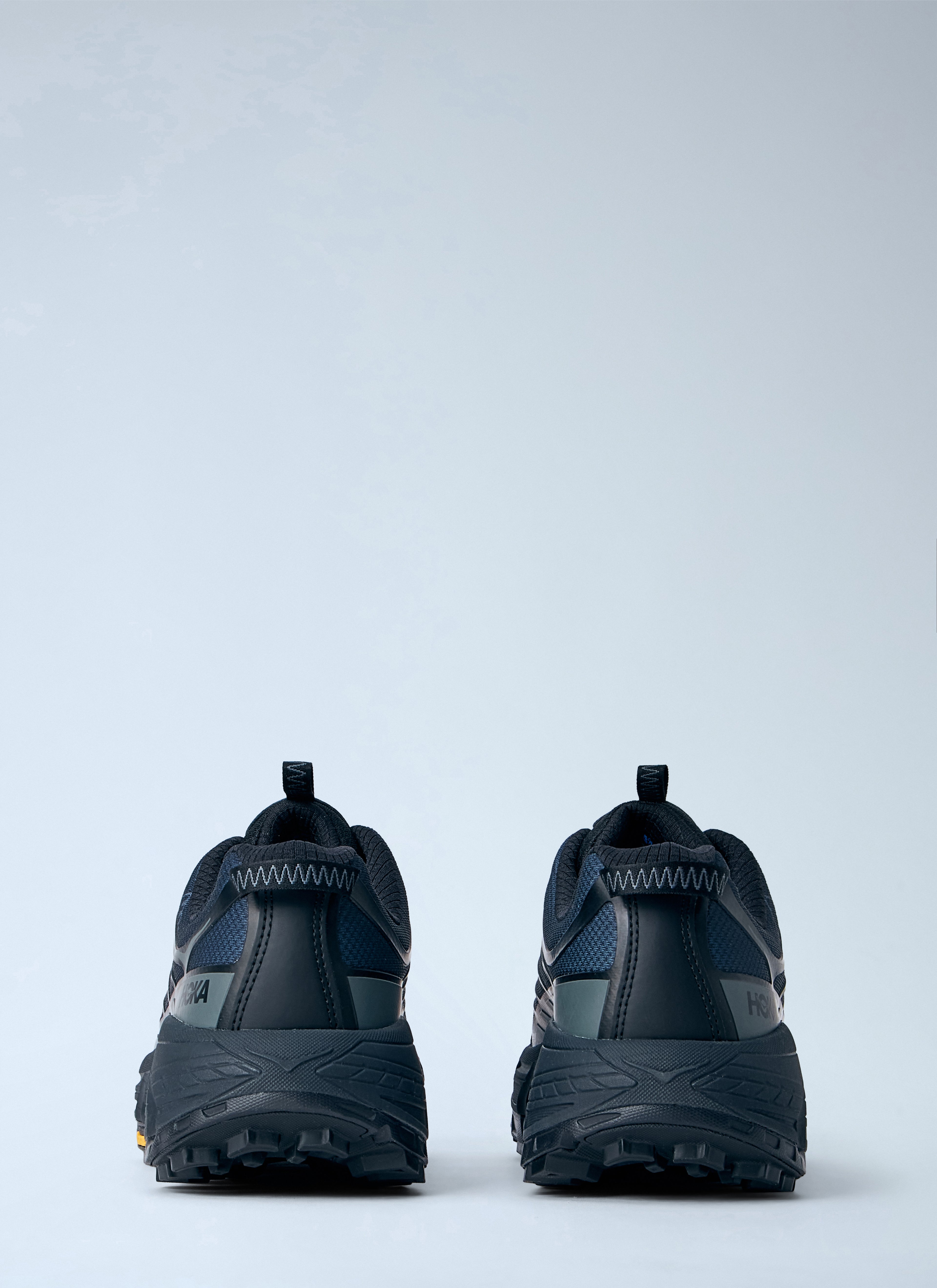 U Mafate Three2 Wordmark Sneaker