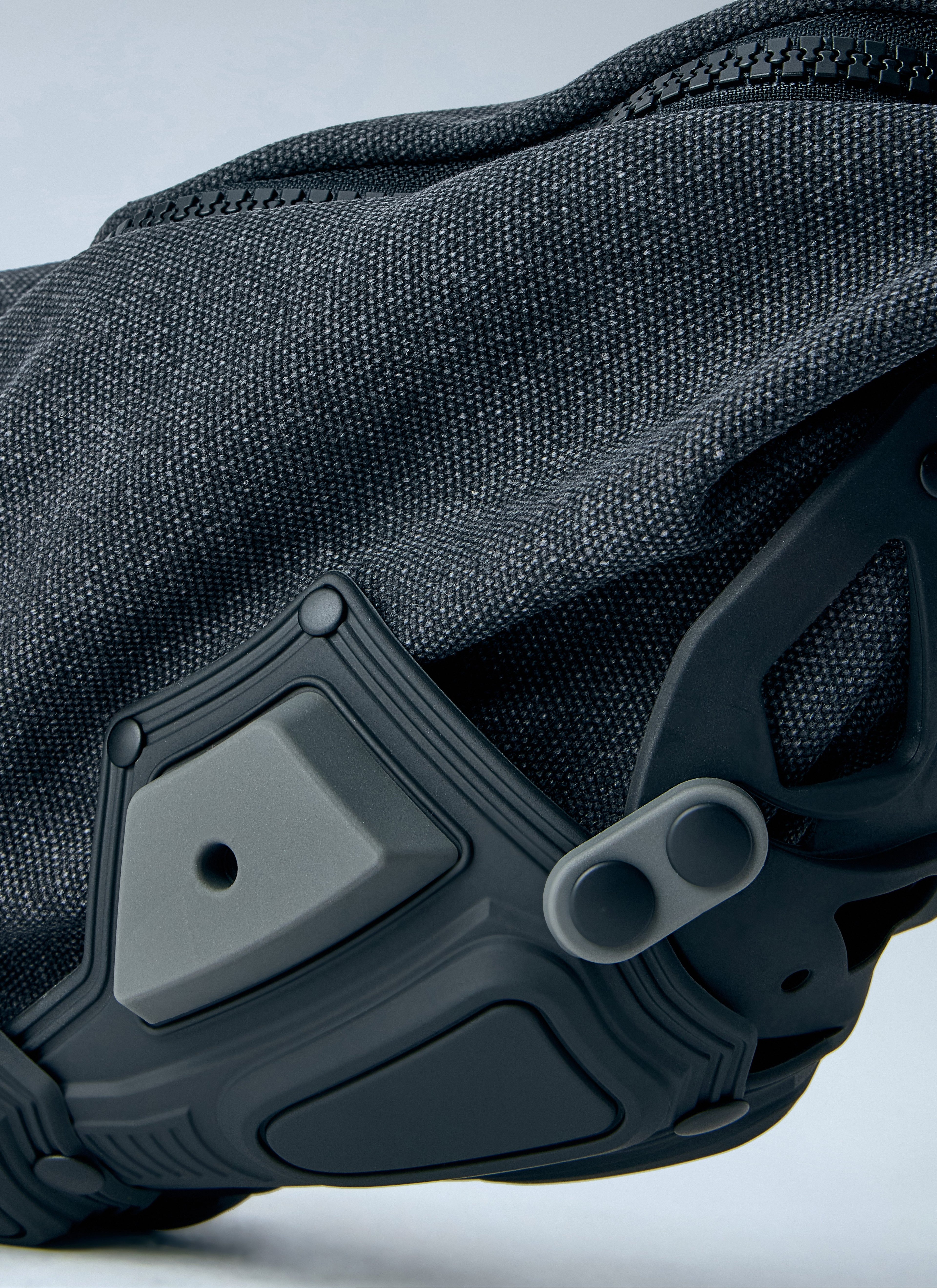 Object M07 Crossbody Bag