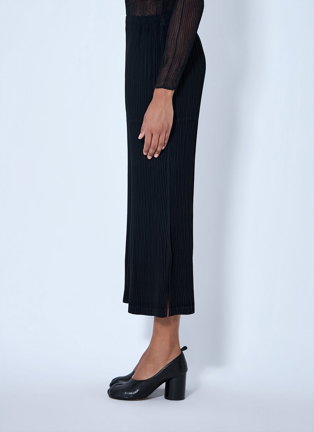 Hatching Pleats Pants
