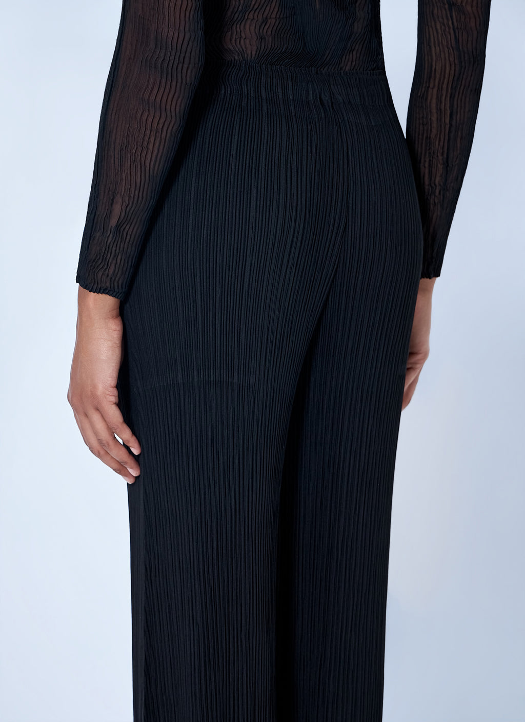 Hatching Pleats Pants