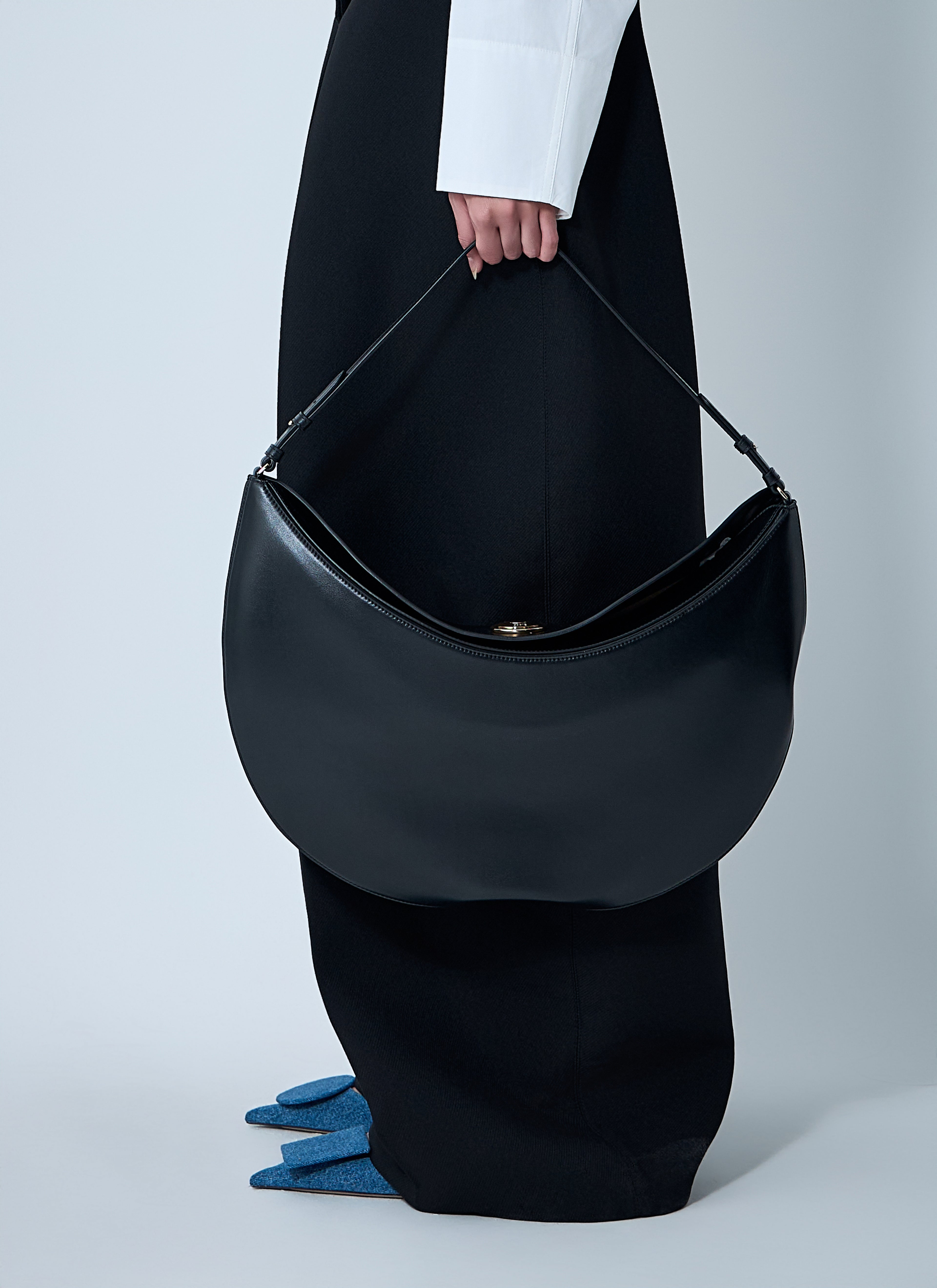 Le Calisso Shoulder Bag