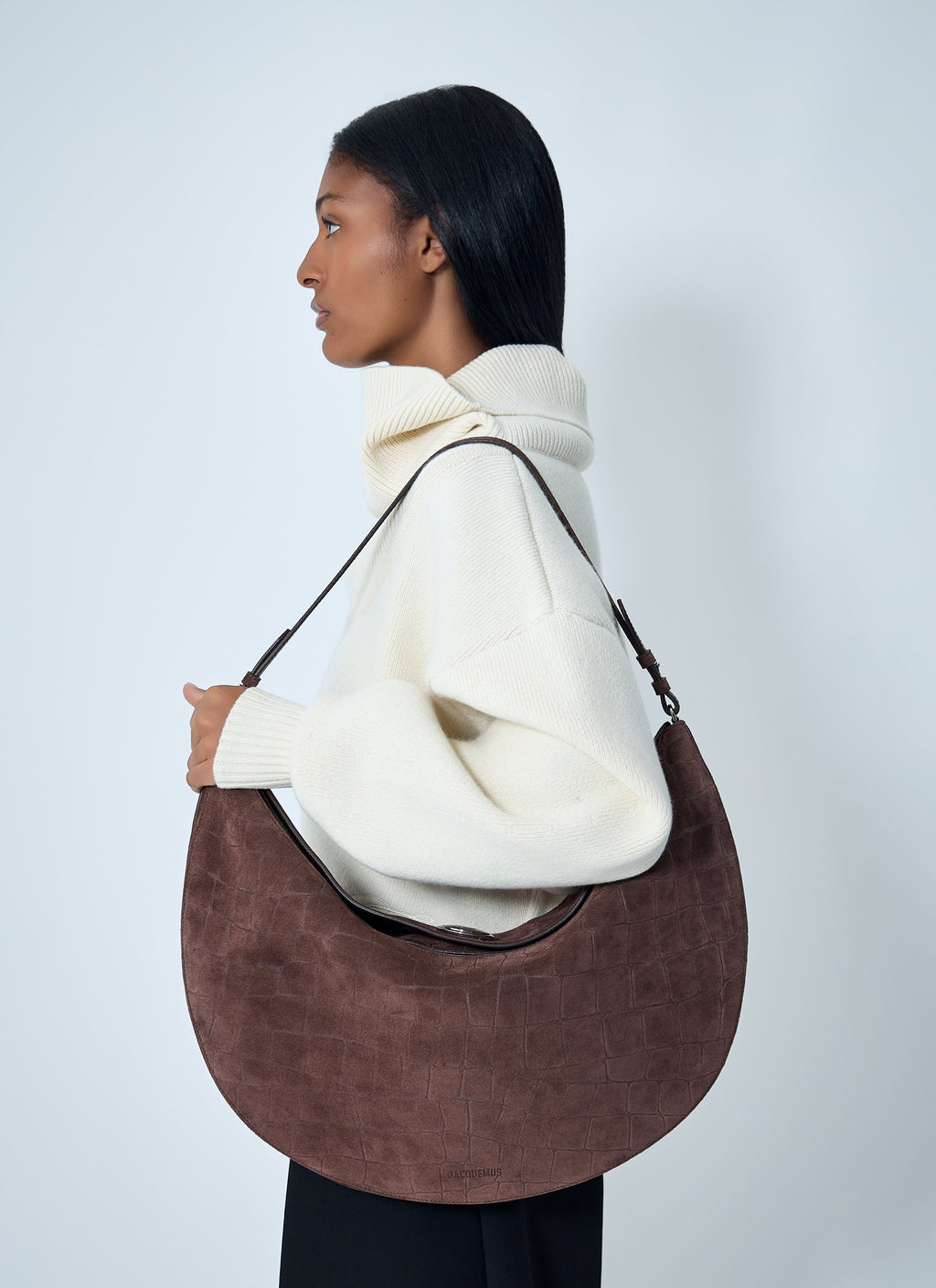 Le Calisso Round Shoulder Bag