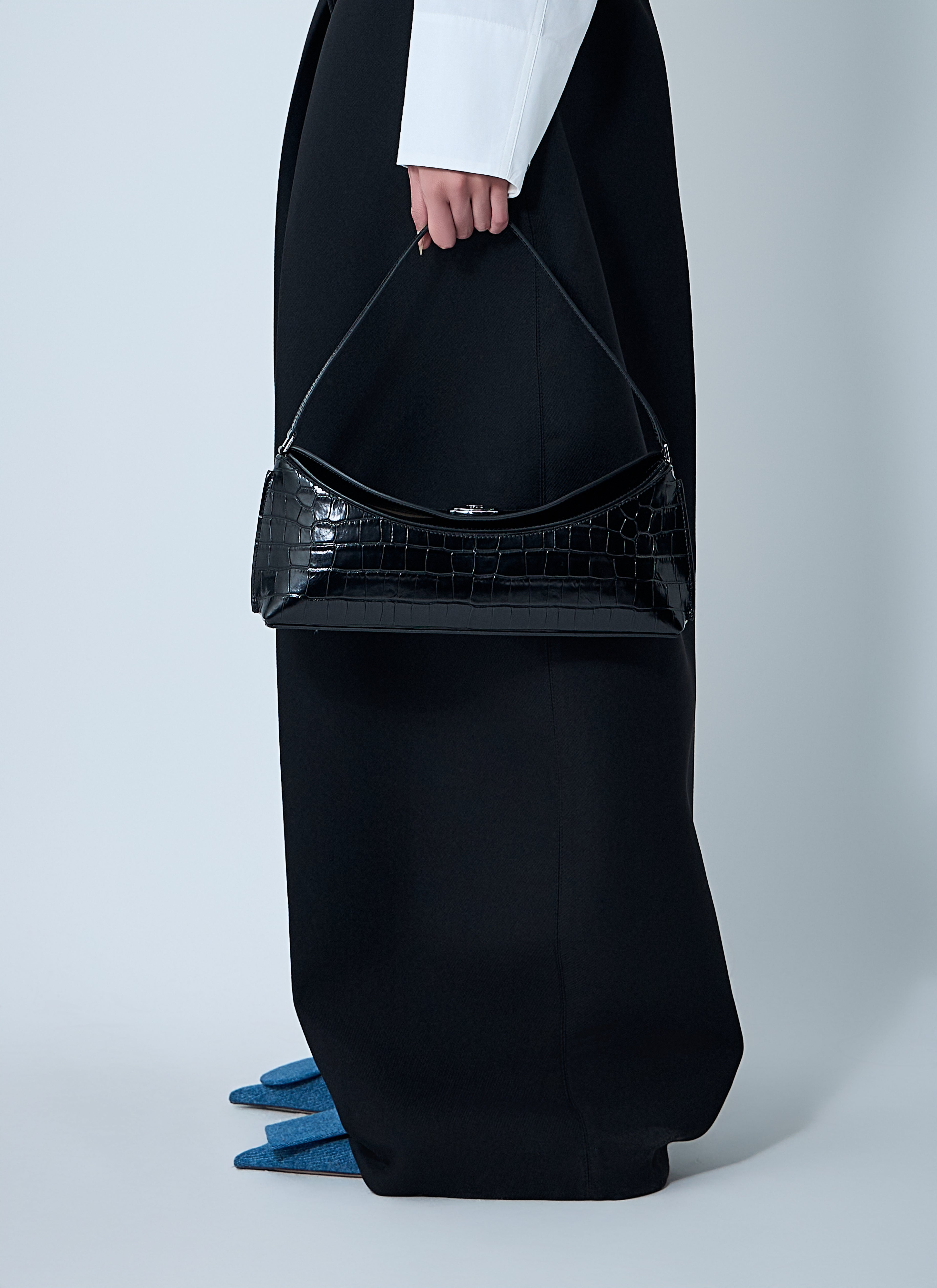 Le Calisso Shoulder Bag