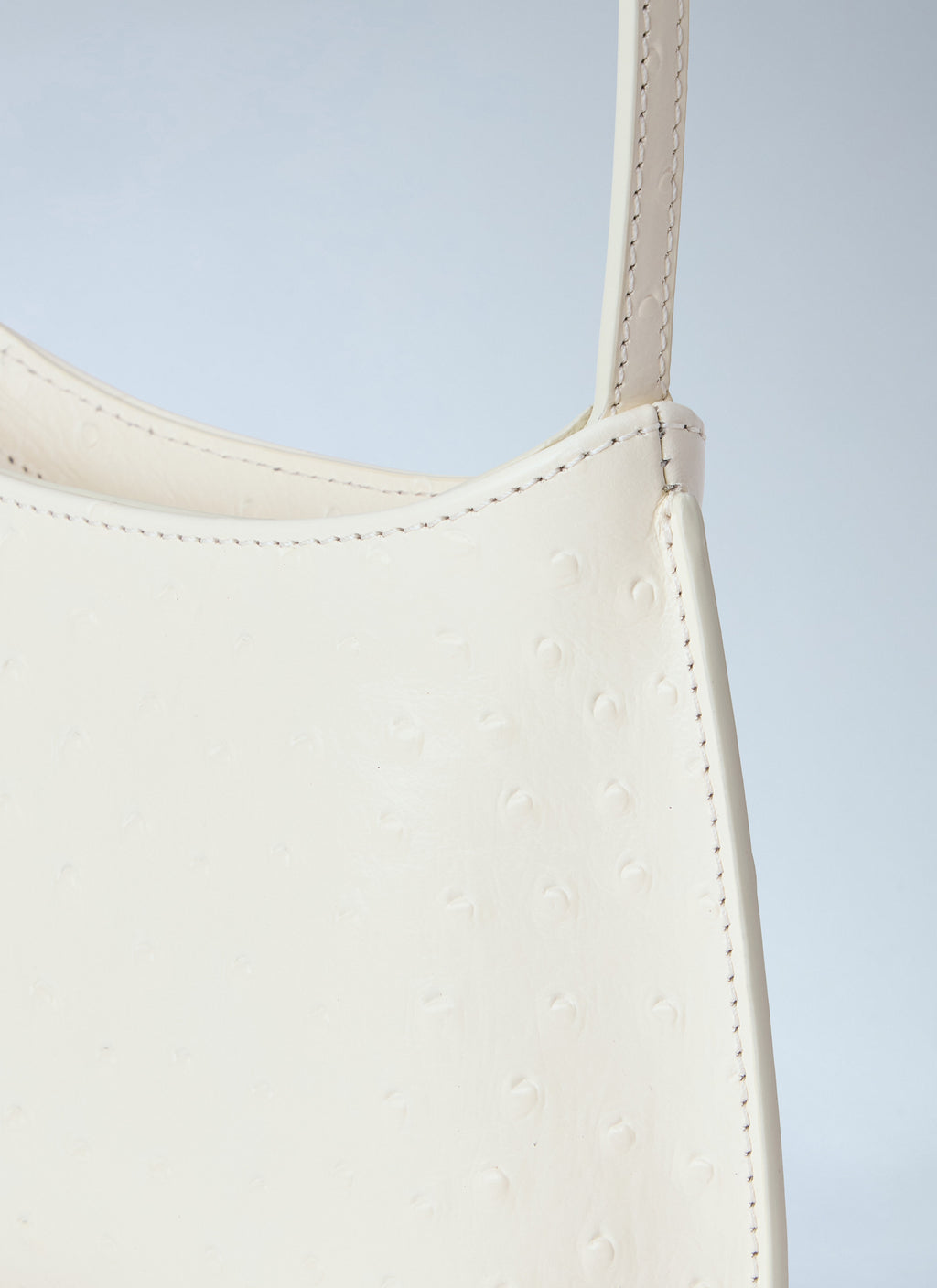 Le Petit Bisou Shoulder Bag