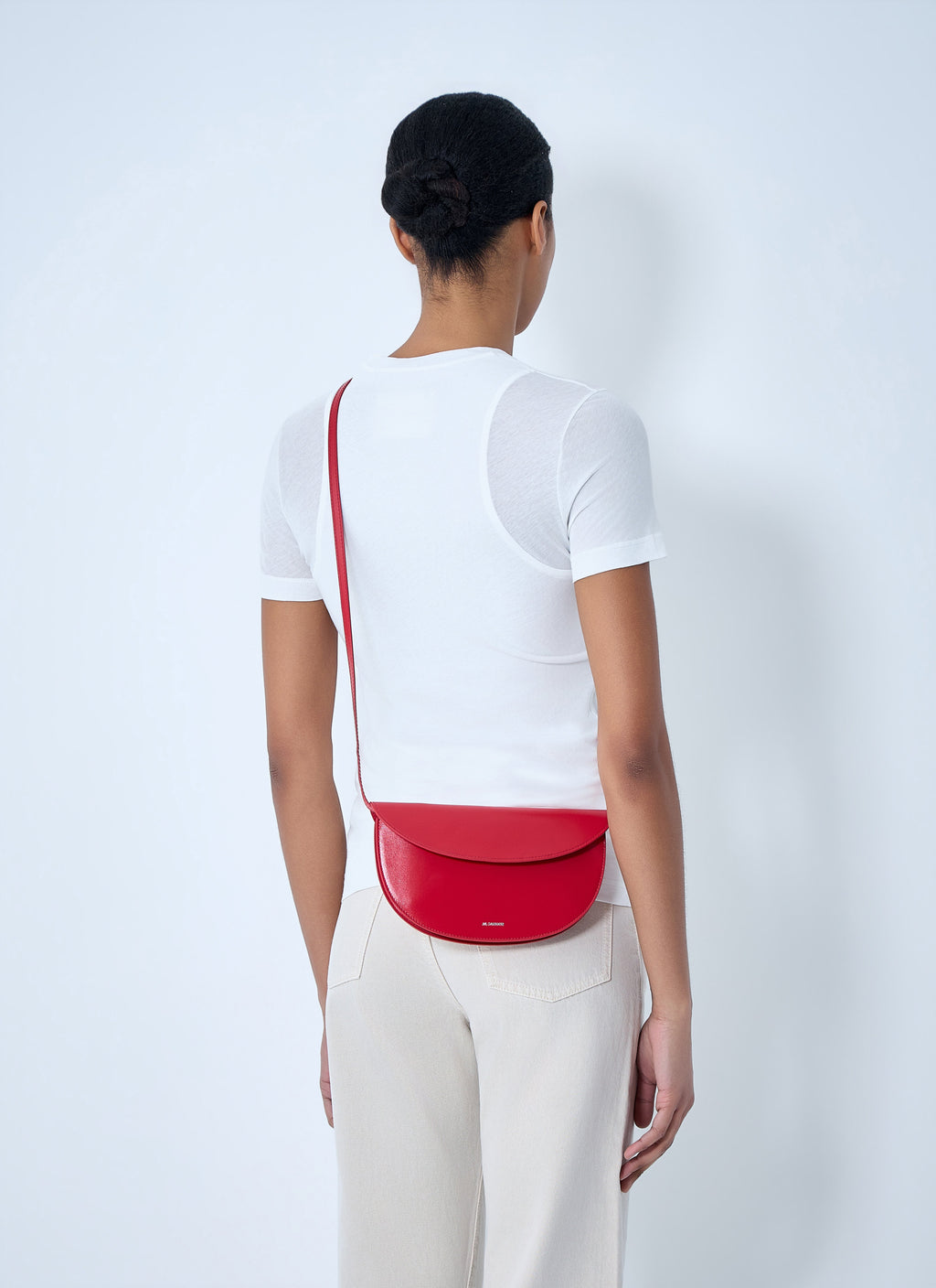 Curve Wallet With Strap