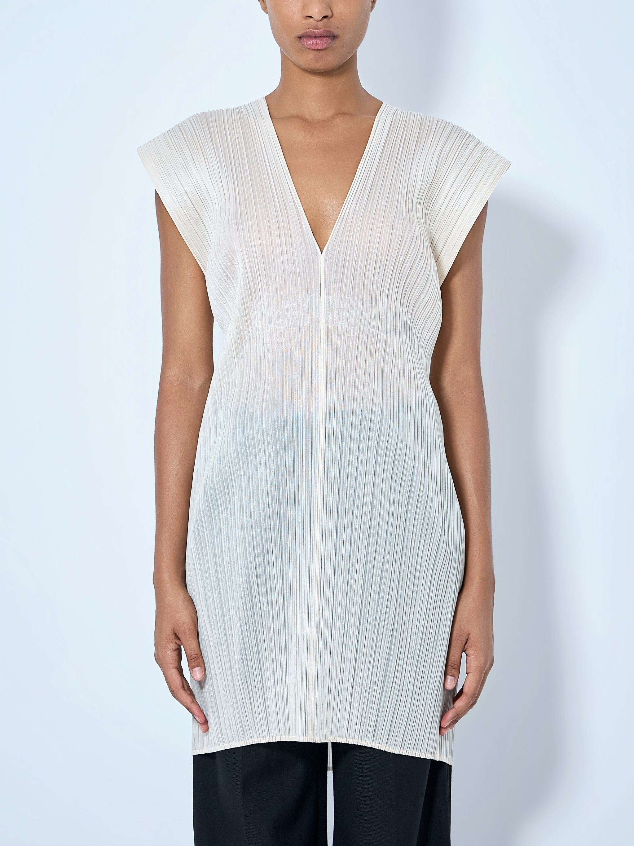 Sleeveless Pleated Tunic