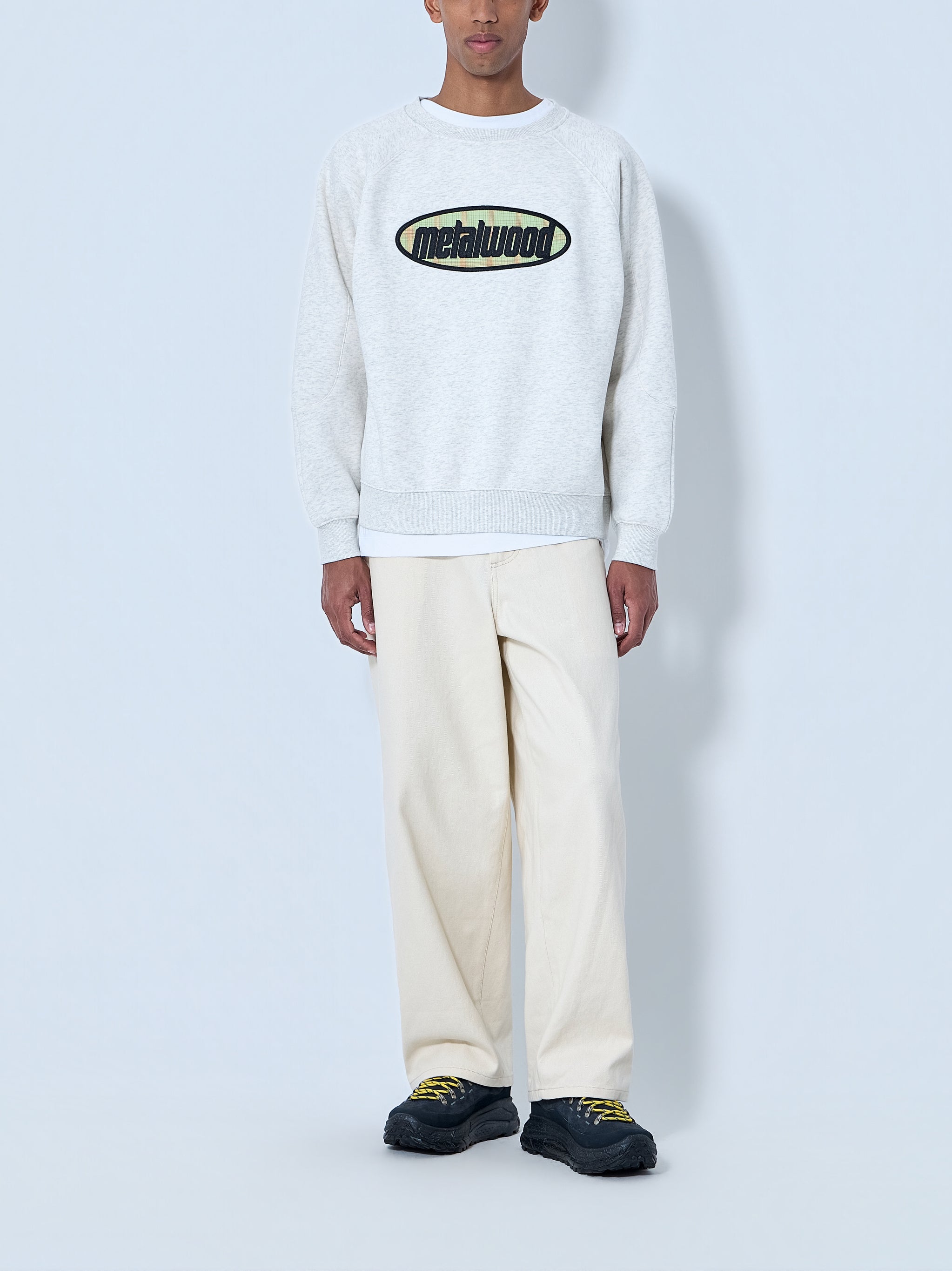 Raglan Sleeve Sweatshirt