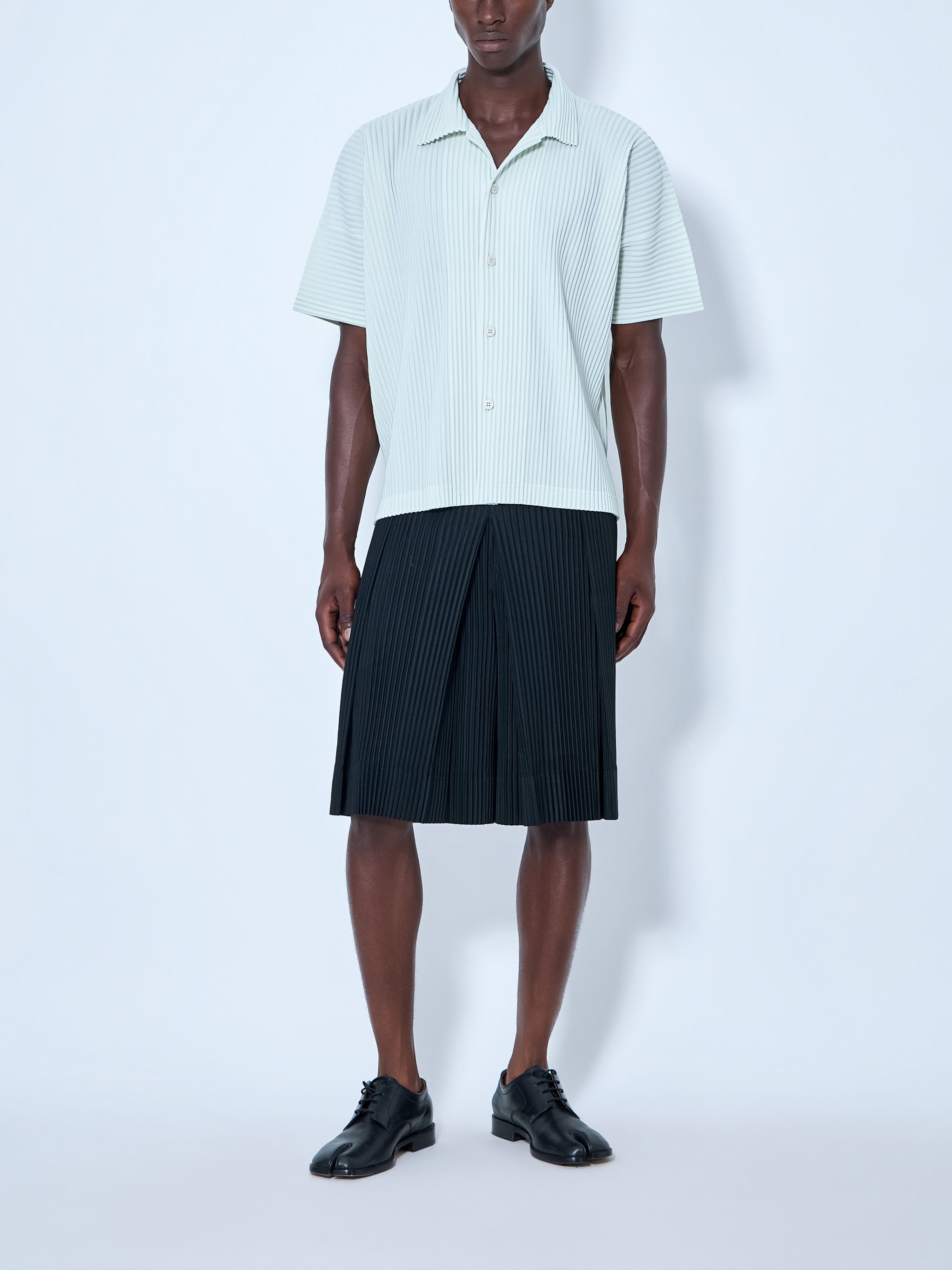 Pleat Short Sleeve Shirt