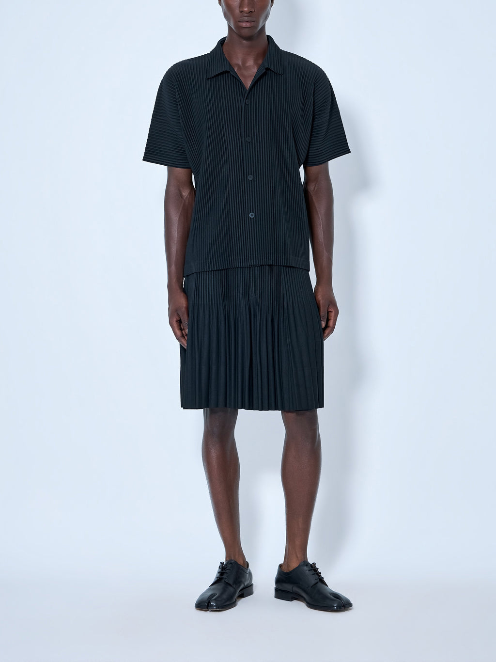 Pleat Short Sleeve Shirt